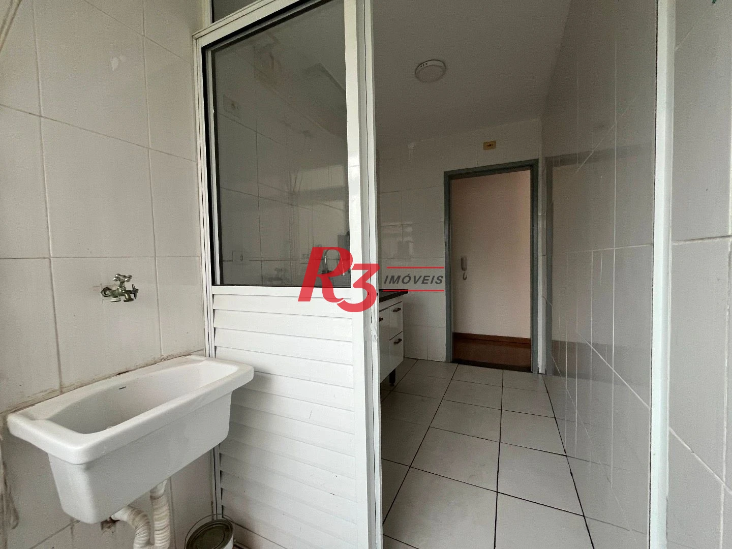 Apartamento com 2 dormitórios à venda, 54 m² por R$ 320.000,00 - Morro Nova Cintra - Santos/SP