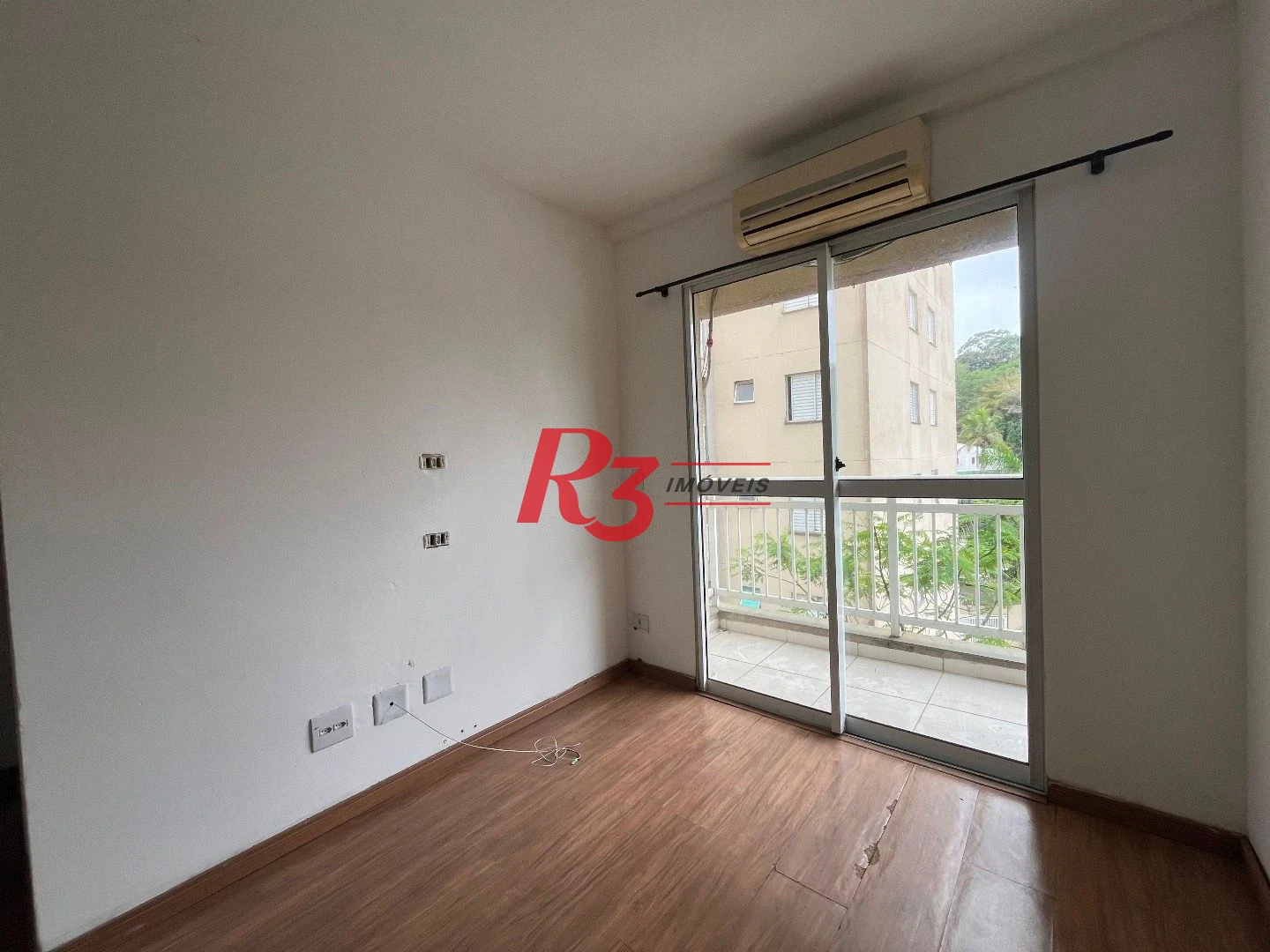 Apartamento com 2 dormitórios à venda, 54 m² por R$ 320.000,00 - Morro Nova Cintra - Santos/SP