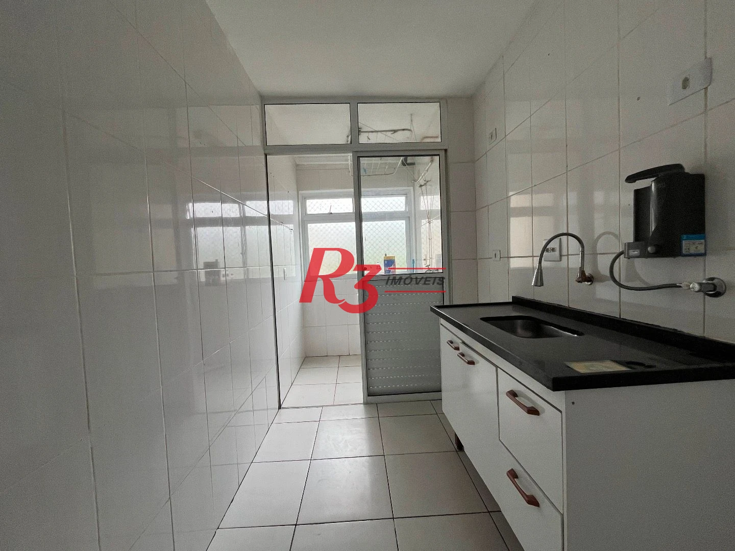 Apartamento com 2 dormitórios à venda, 54 m² por R$ 320.000,00 - Morro Nova Cintra - Santos/SP