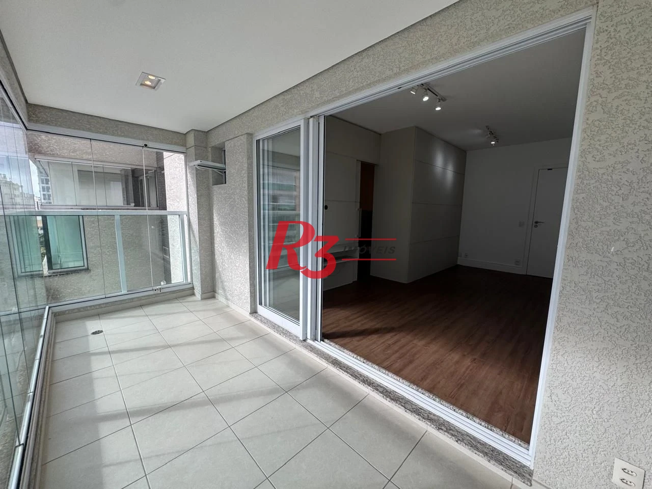 Apartamento com 1 dormitório para alugar, 50 m² por R$ 4.625,00/mês - Ponta da Praia - Santos/SP