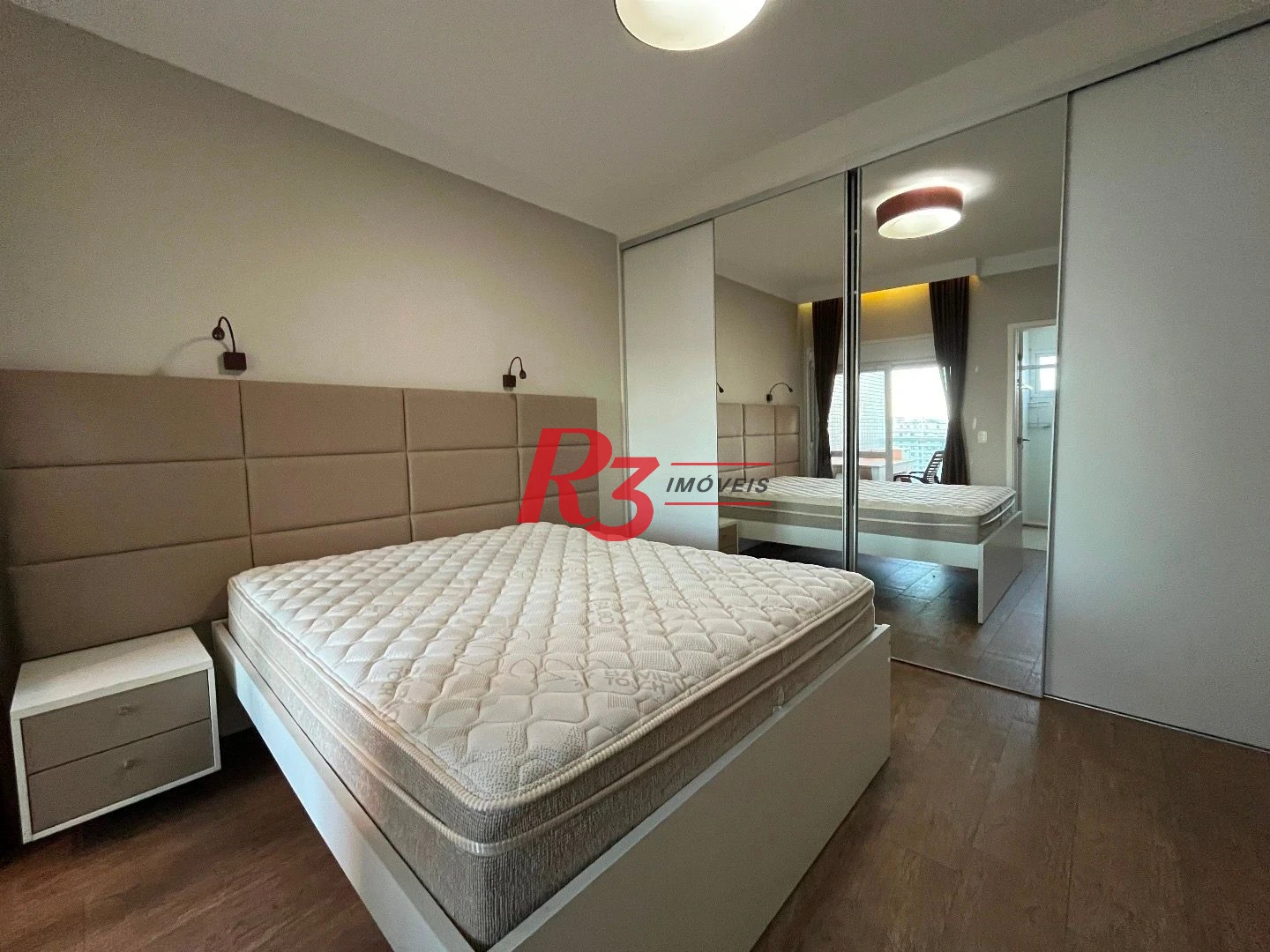 Apartamento com 2 dormitórios à venda, 87 m² por R$ 1.350.000,00 - Gonzaga - Santos/SP