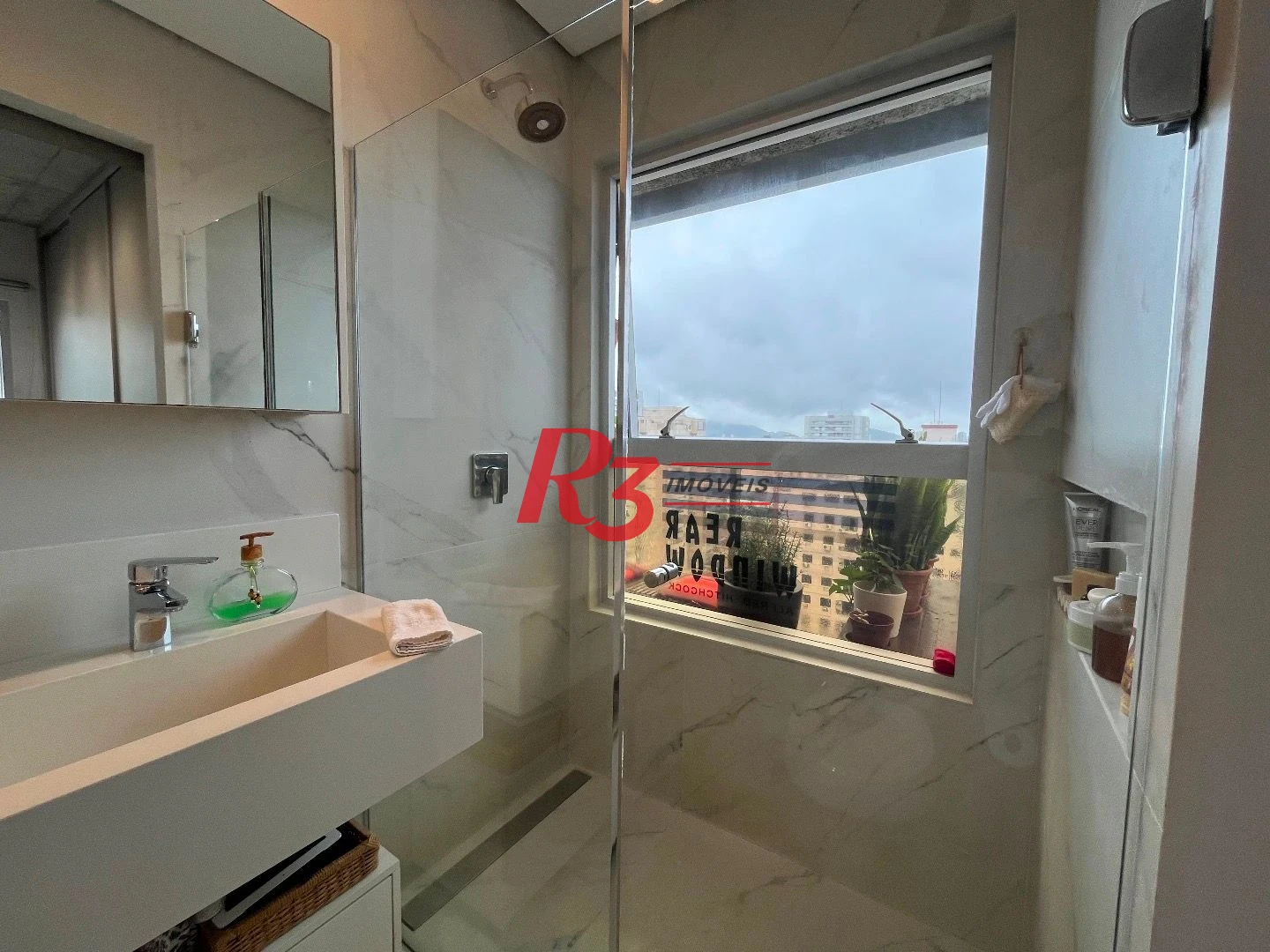 Apartamento com 1 Quarto à venda, 73m² - Embaré em Santos
