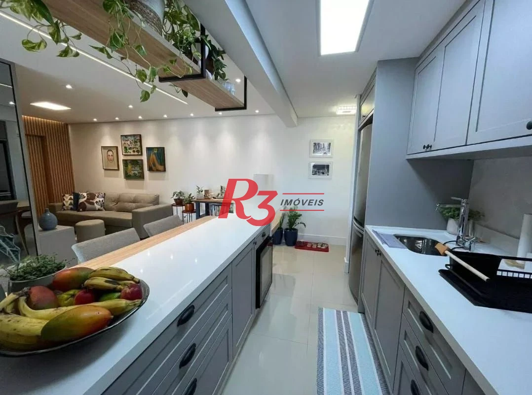 Apartamento com 2 dormitórios à venda, 68 m² por R$ 850.000,00 - Embaré - Santos/SP