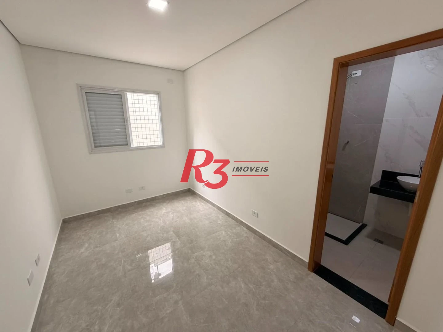 Casa com 3 dormitórios à venda, 130 m² por R$ 1.266.000,00 - Embaré - Santos/SP