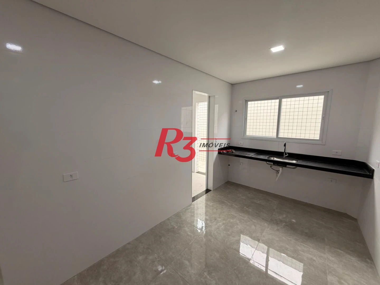 Casa com 3 dormitórios à venda, 130 m² por R$ 1.266.000,00 - Embaré - Santos/SP