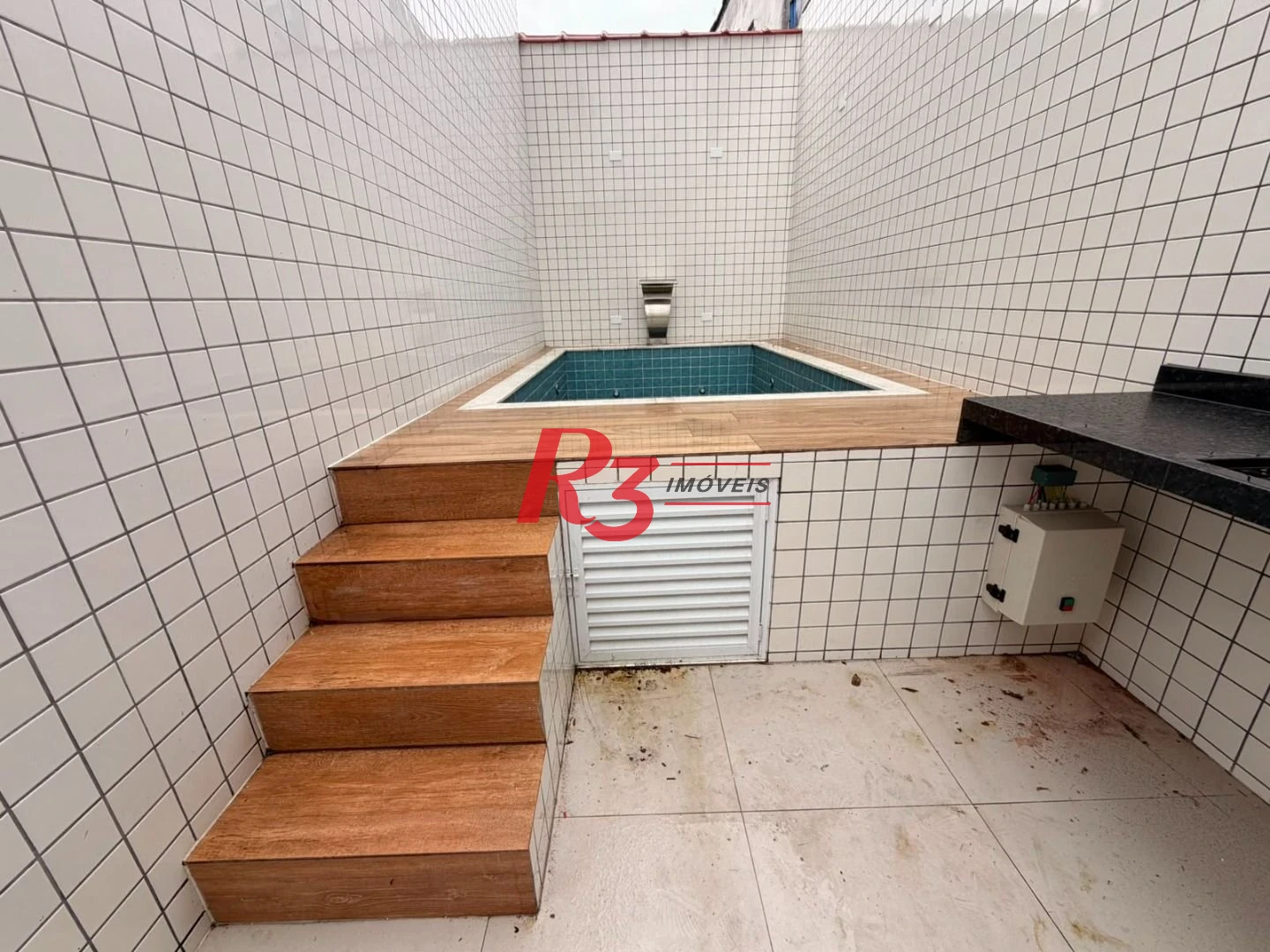 Casa com 3 dormitórios à venda, 130 m² por R$ 1.266.000,00 - Embaré - Santos/SP