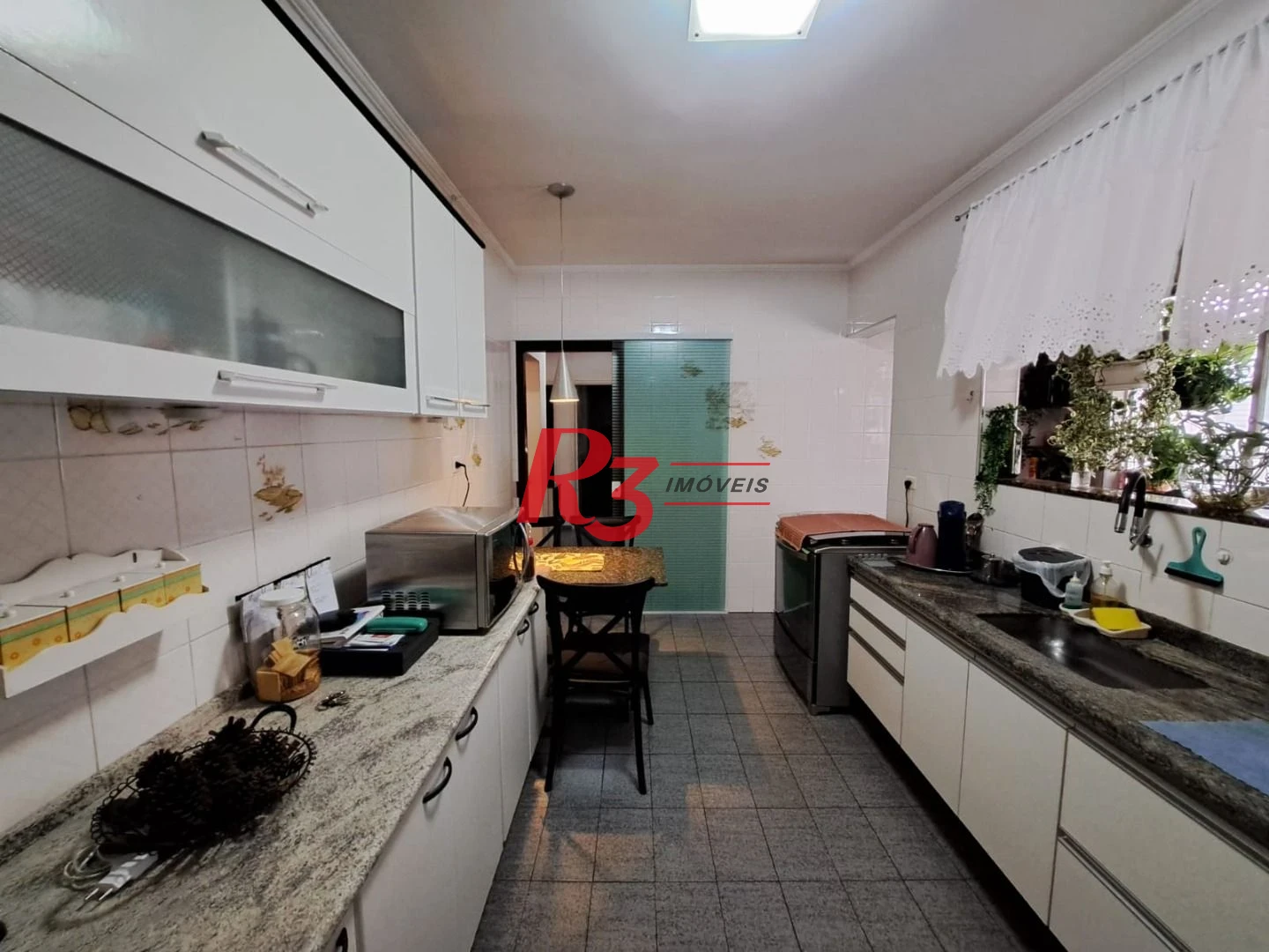 Apartamento com 3 dormitórios à venda, 103 m² por R$ 620.000,00 - Ponta da Praia - Santos/SP