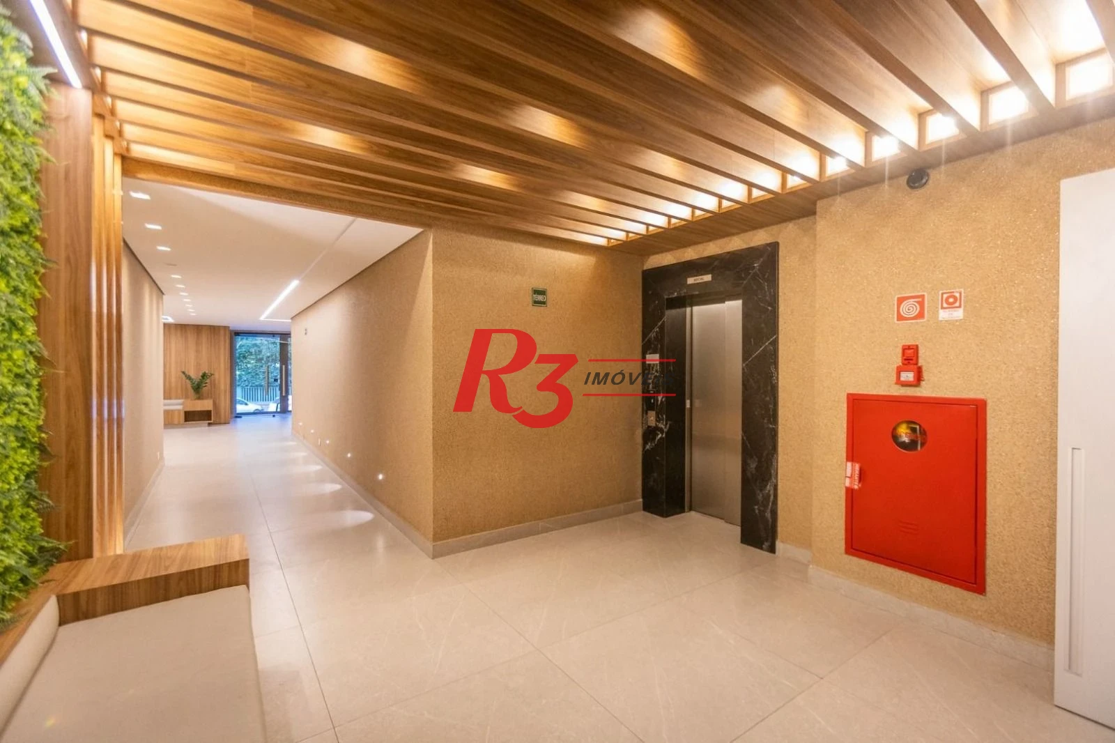 Apartamento com 2 dormitórios à venda, 70 m² por R$ 1.030.000,00 - José Menino - Santos/SP