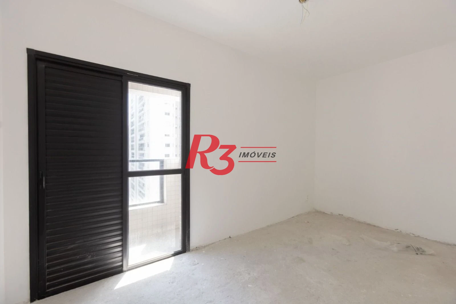 Apartamento com 2 dormitórios à venda, 70 m² por R$ 1.030.000,00 - José Menino - Santos/SP