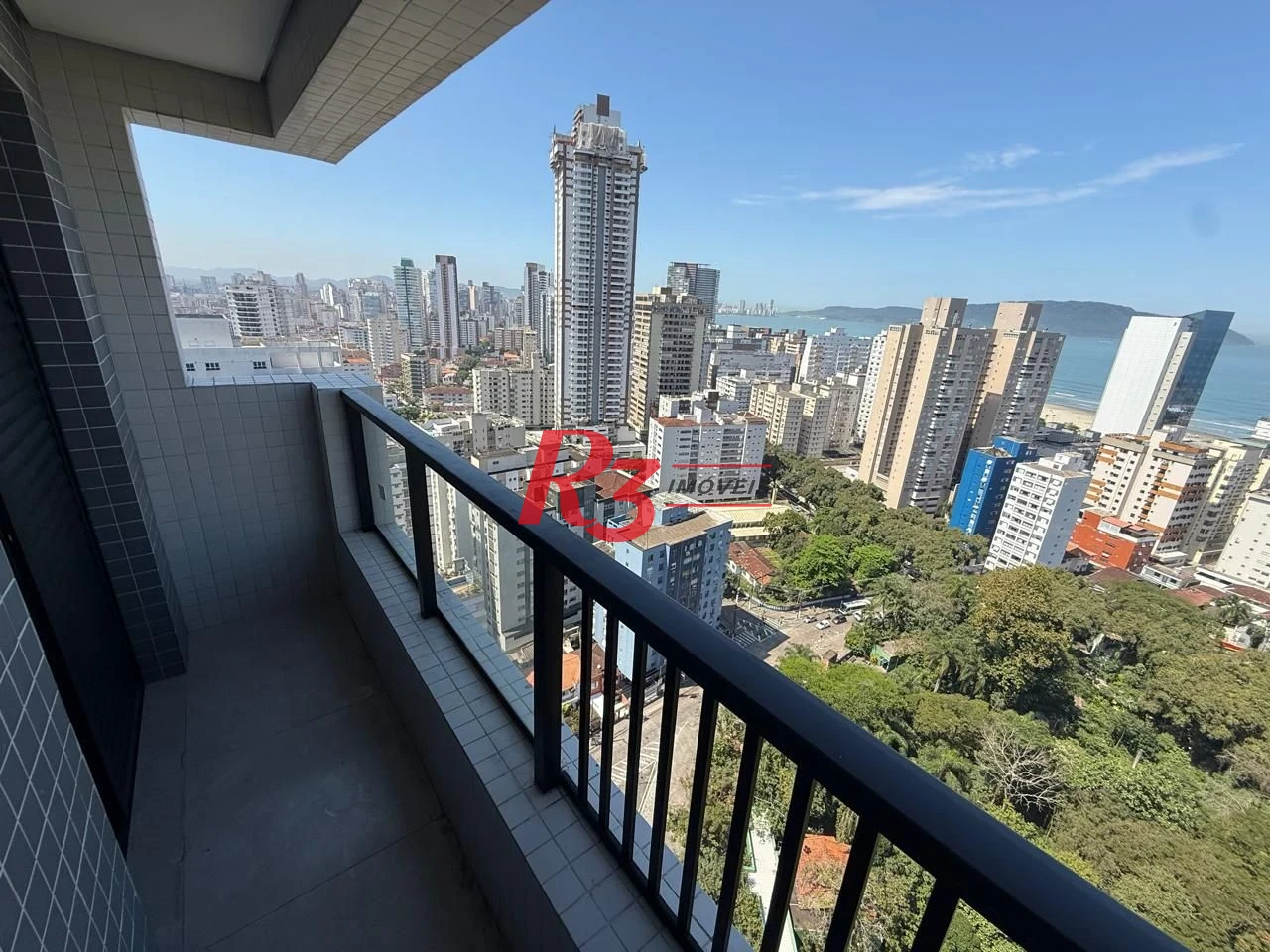 Apartamento com 2 dormitórios à venda, 70 m² por R$ 1.030.000,00 - José Menino - Santos/SP