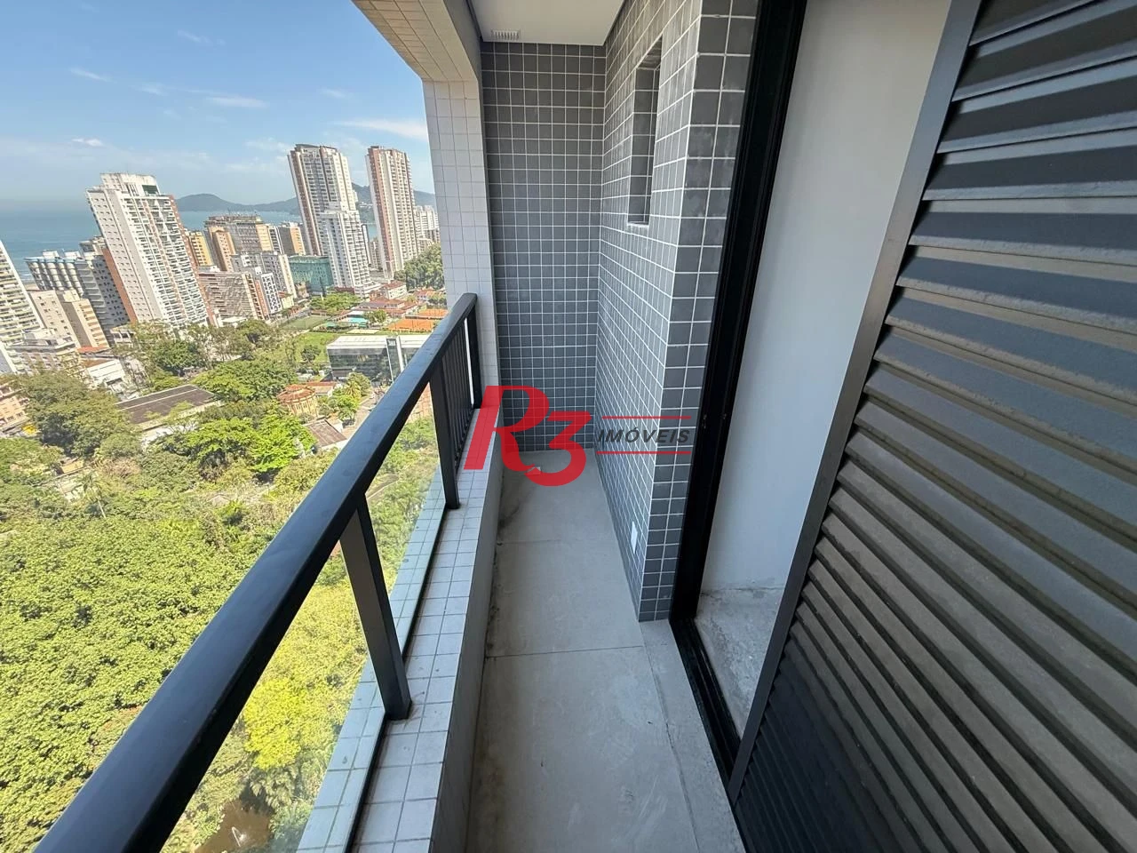 Apartamento com 2 dormitórios à venda, 70 m² por R$ 1.030.000,00 - José Menino - Santos/SP