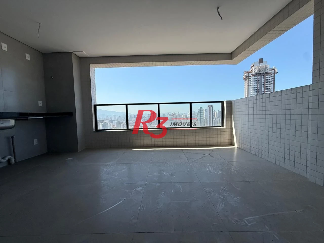 Apartamento com 2 dormitórios à venda, 70 m² por R$ 1.030.000,00 - José Menino - Santos/SP