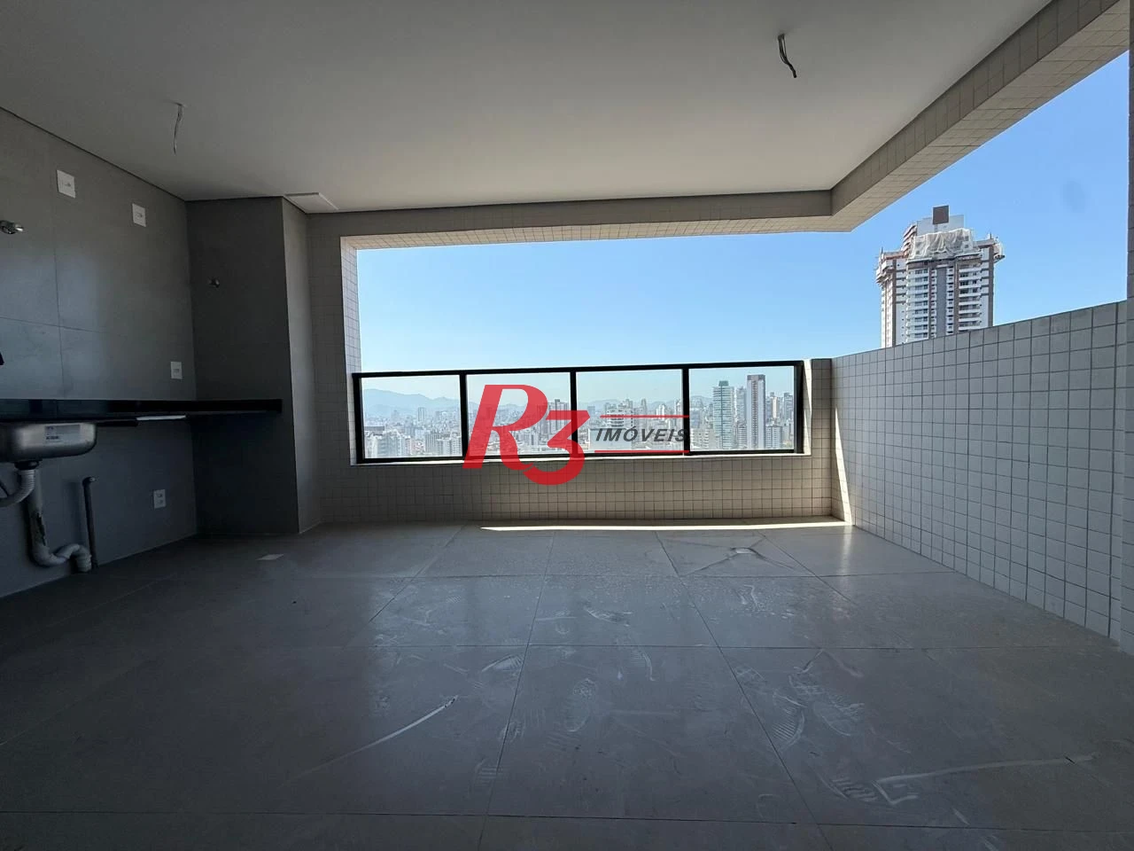 Apartamento com 2 dormitórios à venda, 70 m² por R$ 1.030.000,00 - José Menino - Santos/SP
