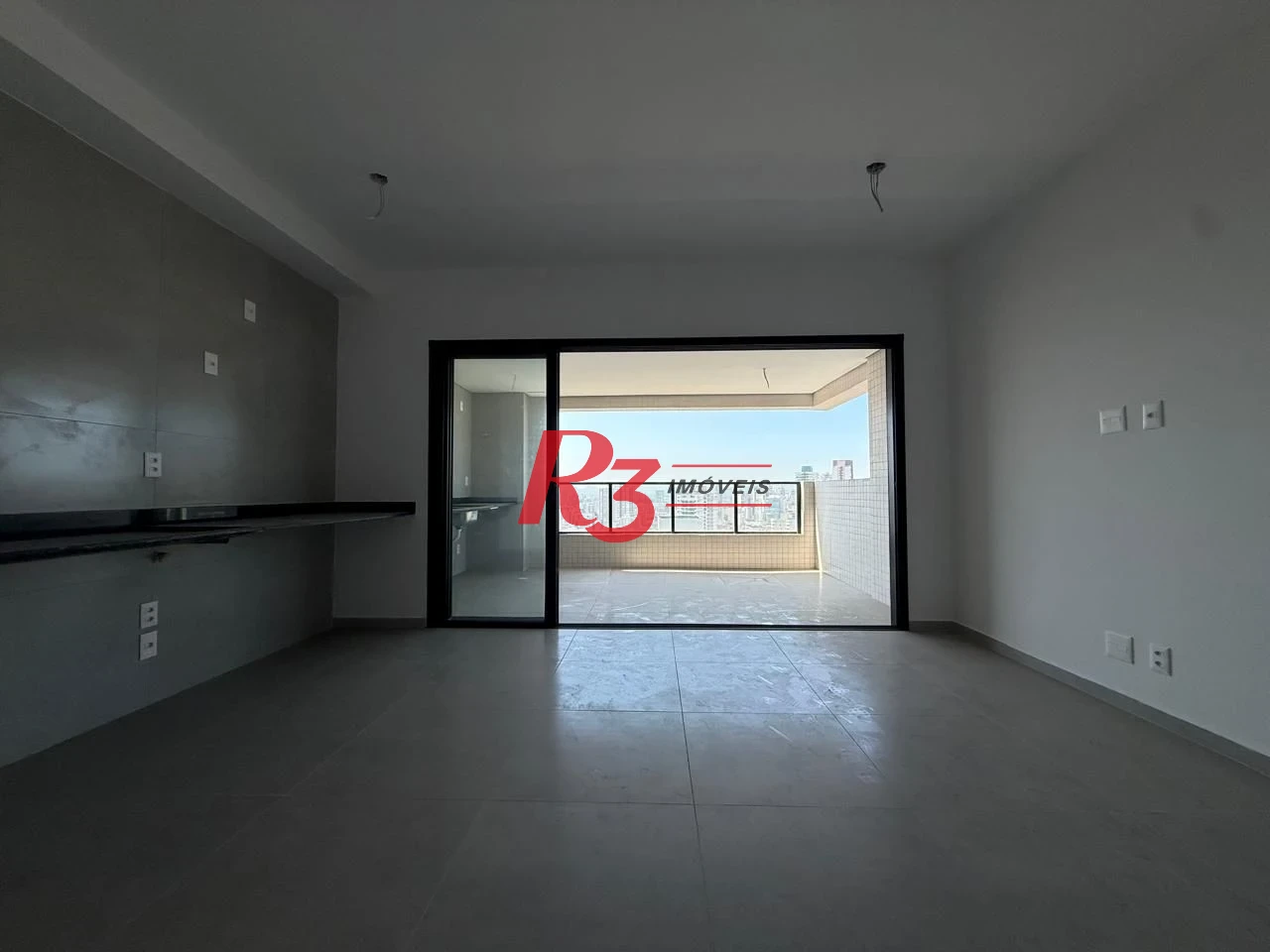 Apartamento com 2 dormitórios à venda, 70 m² por R$ 1.030.000,00 - José Menino - Santos/SP