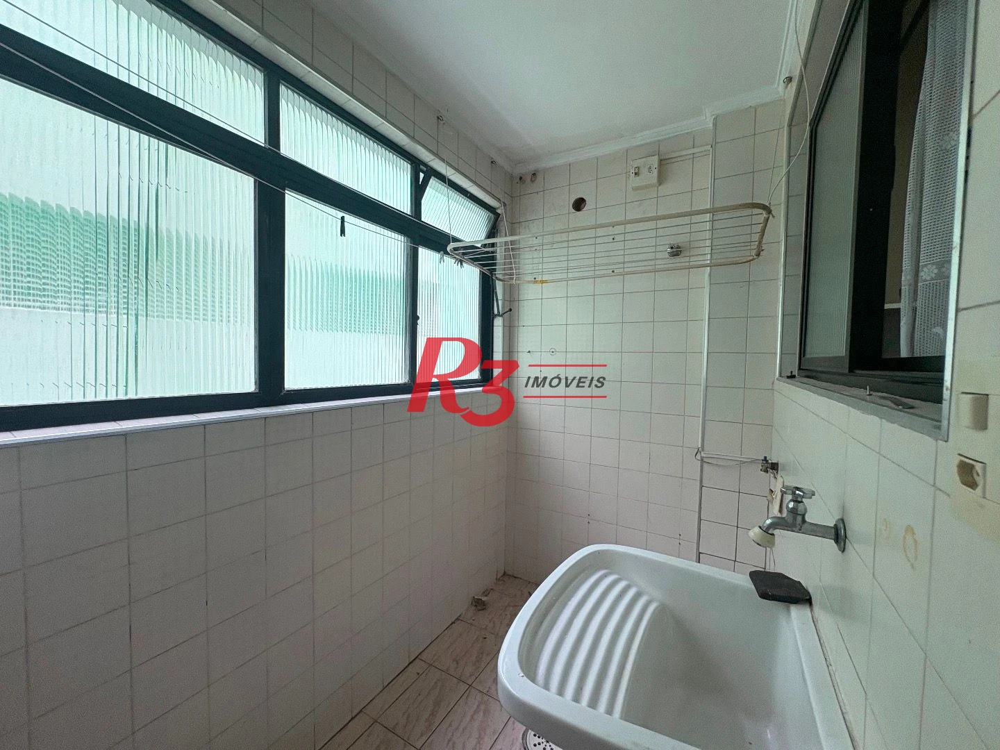 Apartamento com 2 dormitórios para alugar, 80 m² por R$ 3.500,00/mês - Campo Grande - Santos/SP