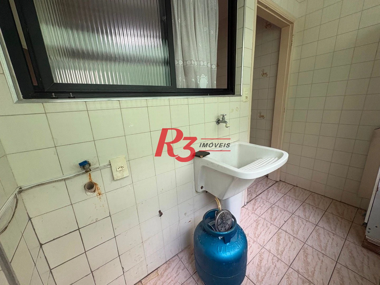Apartamento com 2 dormitórios para alugar, 80 m² por R$ 3.500,00/mês - Campo Grande - Santos/SP