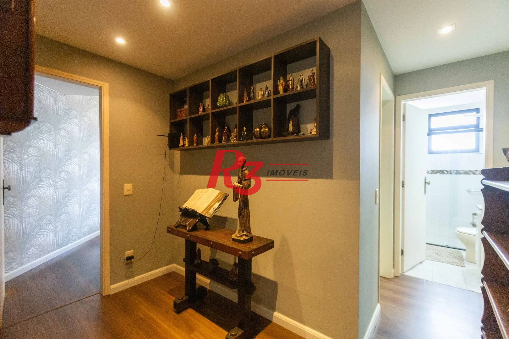 Apartamento com 3 dormitórios para alugar, 188 m² por R$ 8.700,00/mês - Gonzaga - Santos/SP