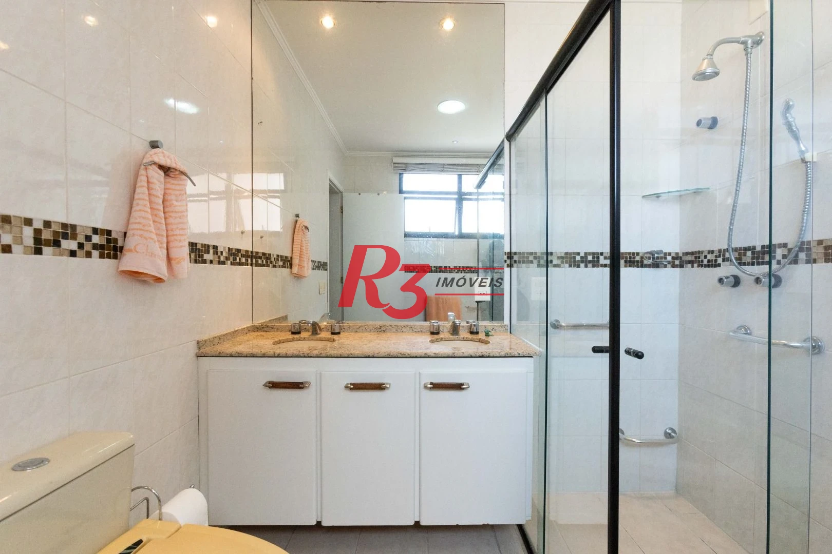 Apartamento com 3 dormitórios para alugar, 188 m² por R$ 8.700,00/mês - Gonzaga - Santos/SP