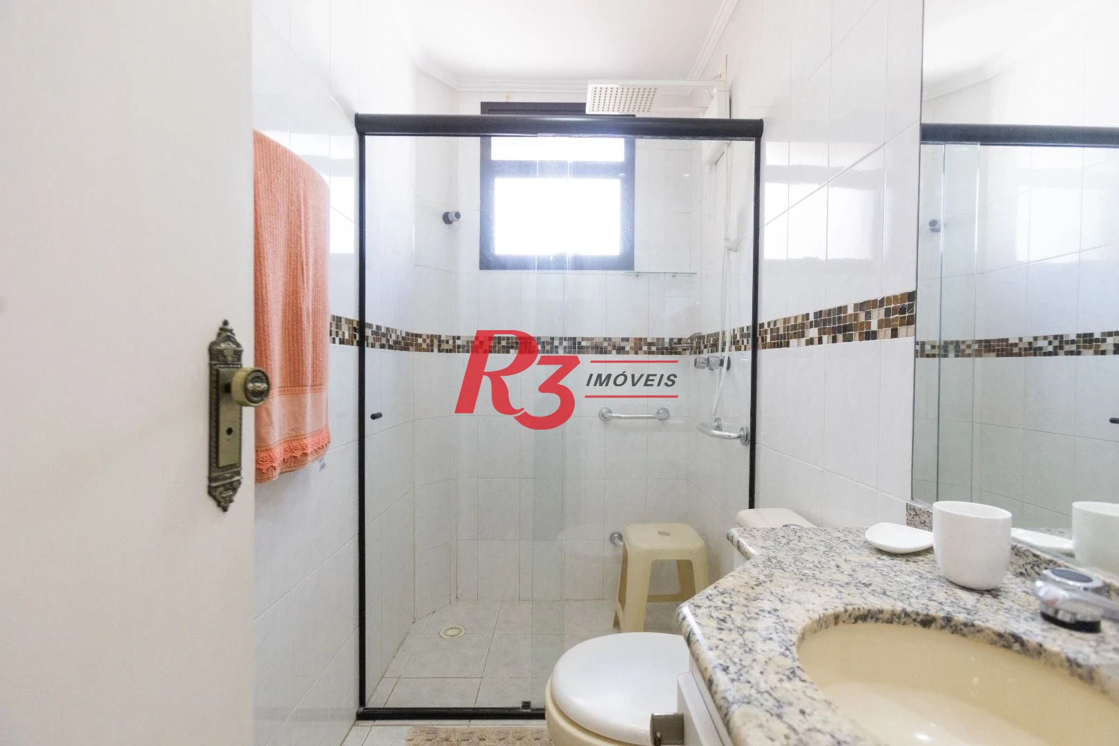 Apartamento com 3 dormitórios para alugar, 188 m² por R$ 8.700,00/mês - Gonzaga - Santos/SP