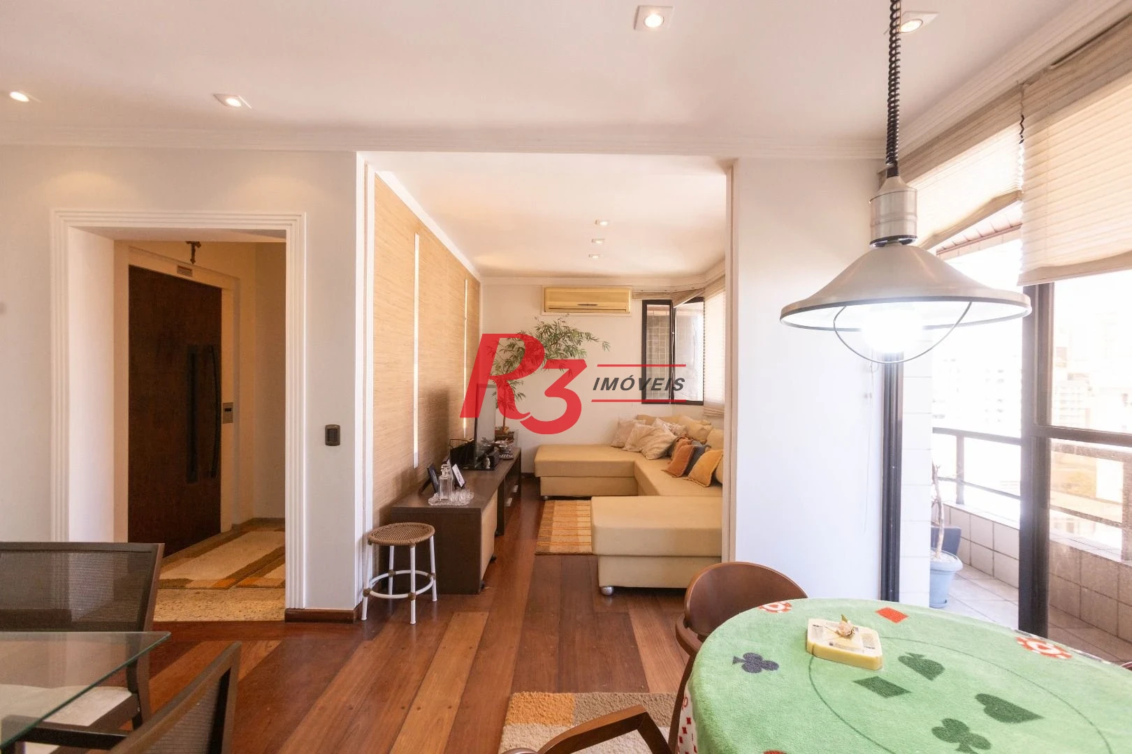 Apartamento com 3 dormitórios para alugar, 188 m² por R$ 8.700,00/mês - Gonzaga - Santos/SP