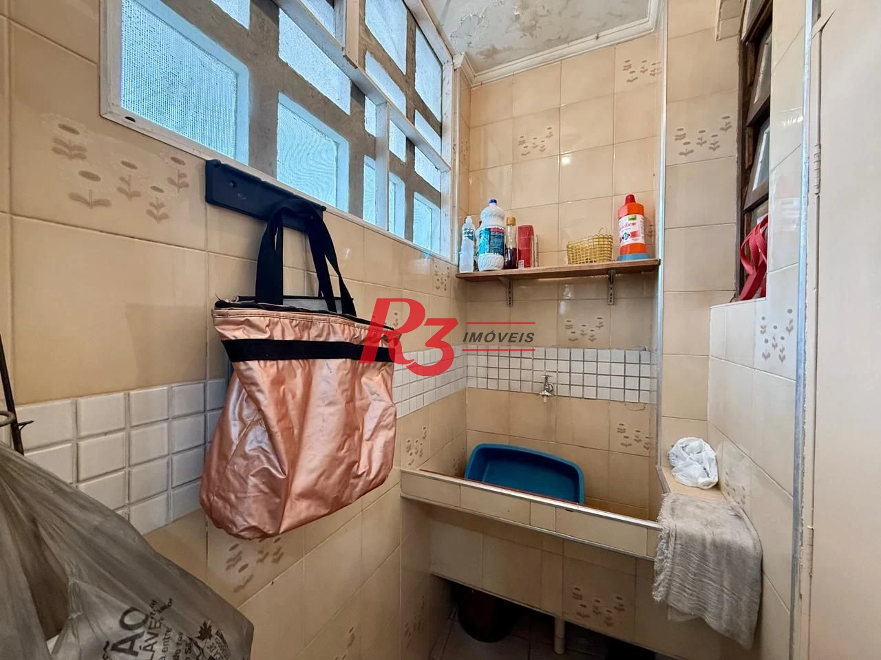 Apartamento com 1 dormitório à venda, 64 m² por R$ 350.000,00 - Pompéia - Santos/SP