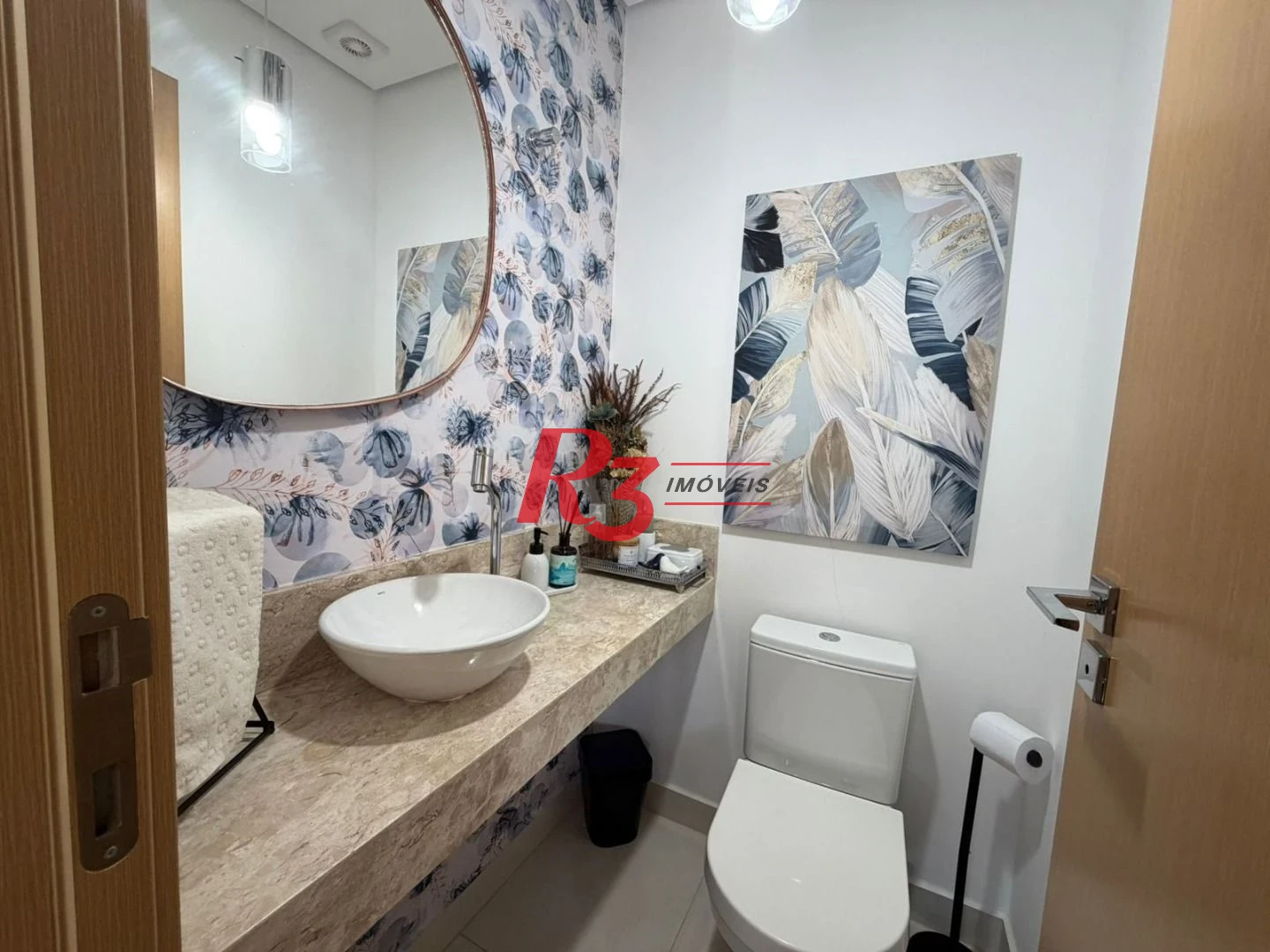 Apartamento com 2 dormitórios à venda, 74 m² por R$ 1.050.000,00 - Gonzaga - Santos/SP