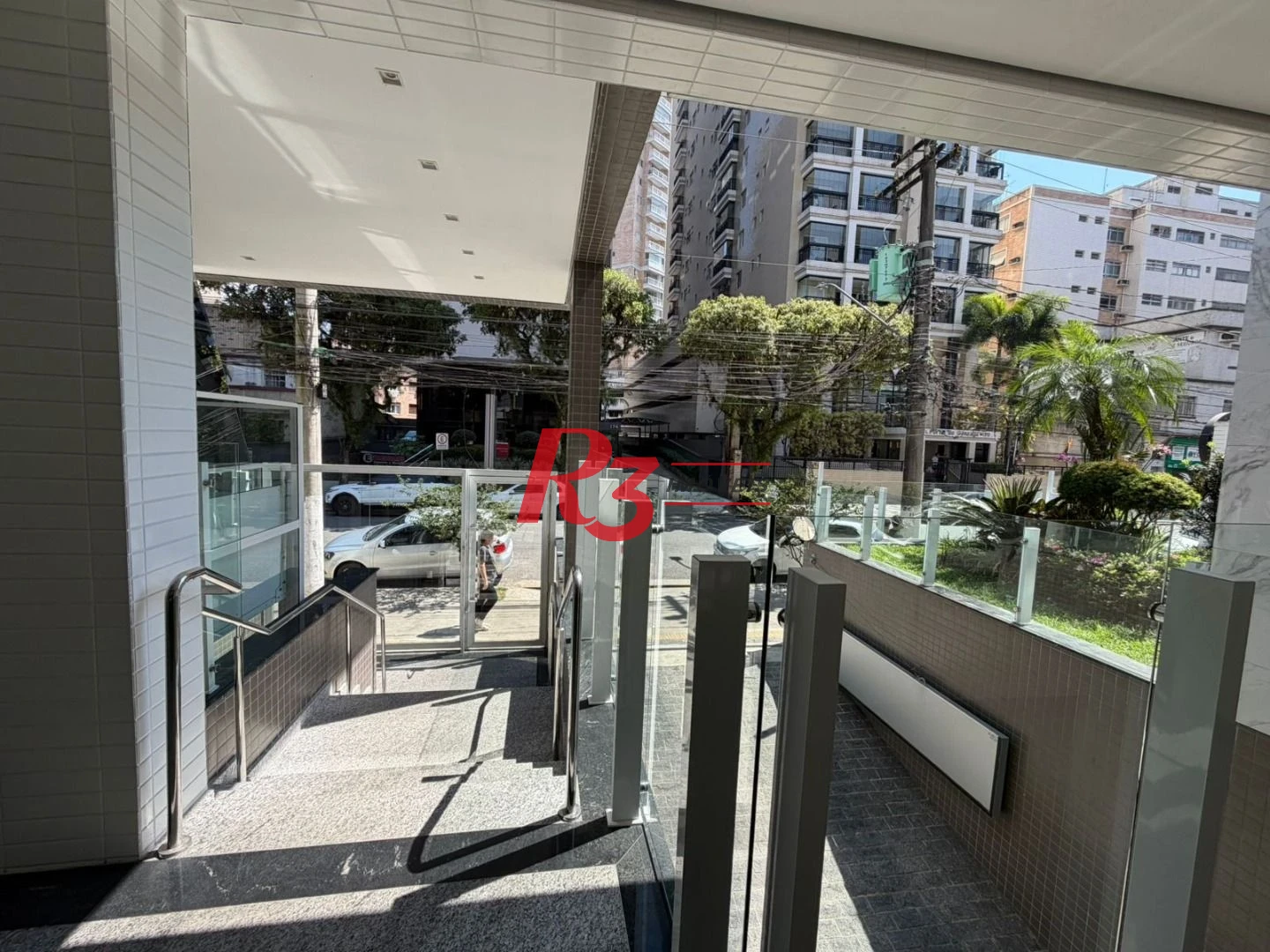 Apartamento com 2 dormitórios à venda, 74 m² por R$ 1.050.000,00 - Gonzaga - Santos/SP