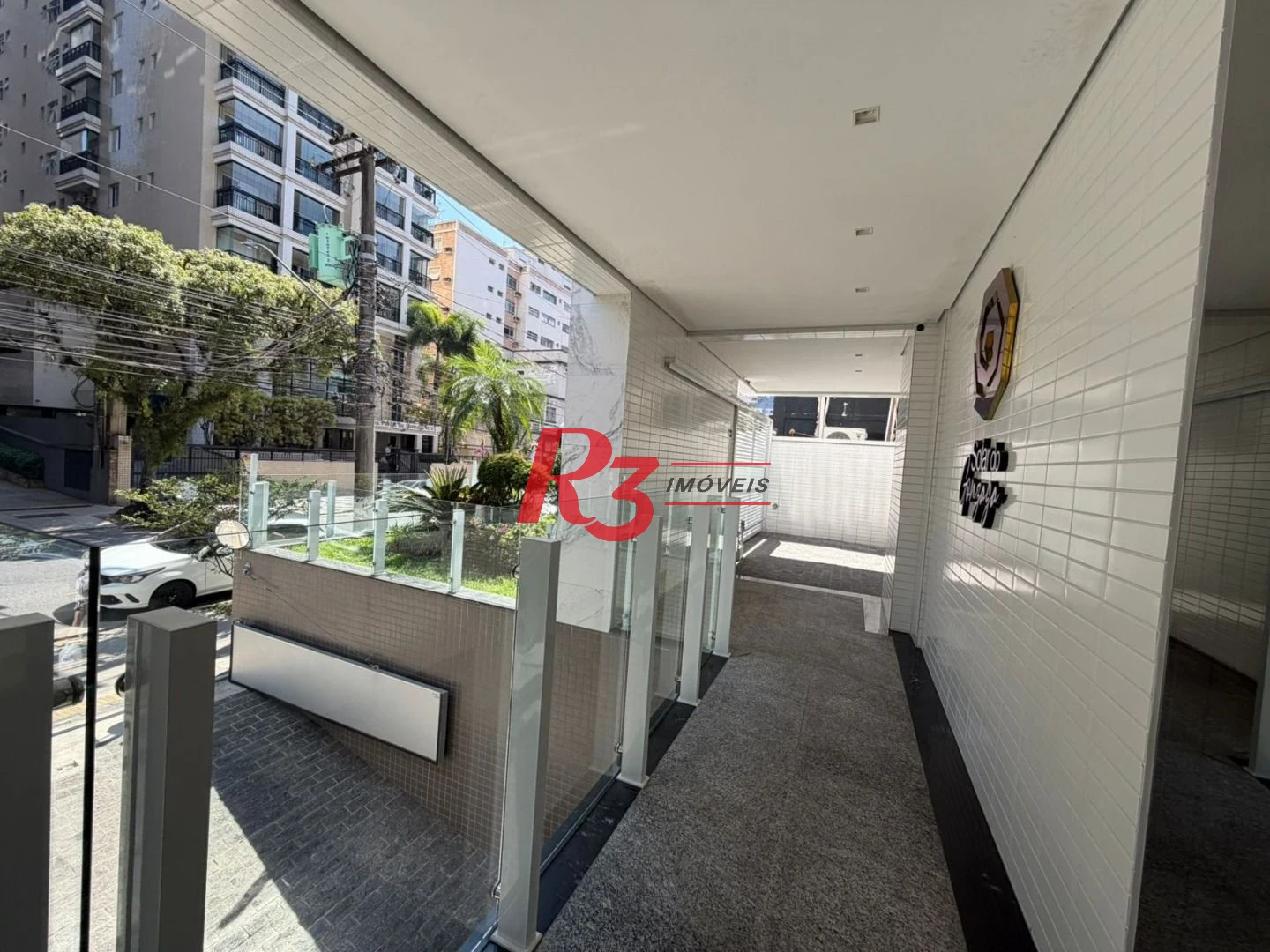Apartamento com 2 dormitórios à venda, 74 m² por R$ 1.050.000,00 - Gonzaga - Santos/SP
