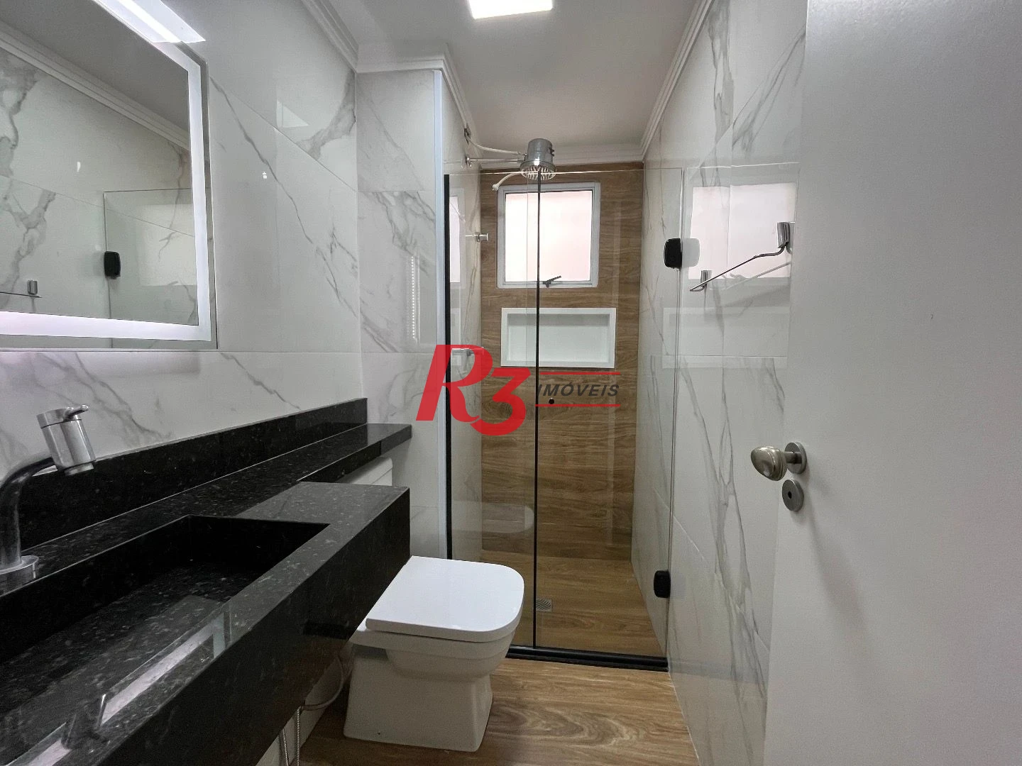 Apartamento com 2 dormitórios à venda, 58 m² por R$ 330.000,00 - Morro Nova Cintra - Santos/SP