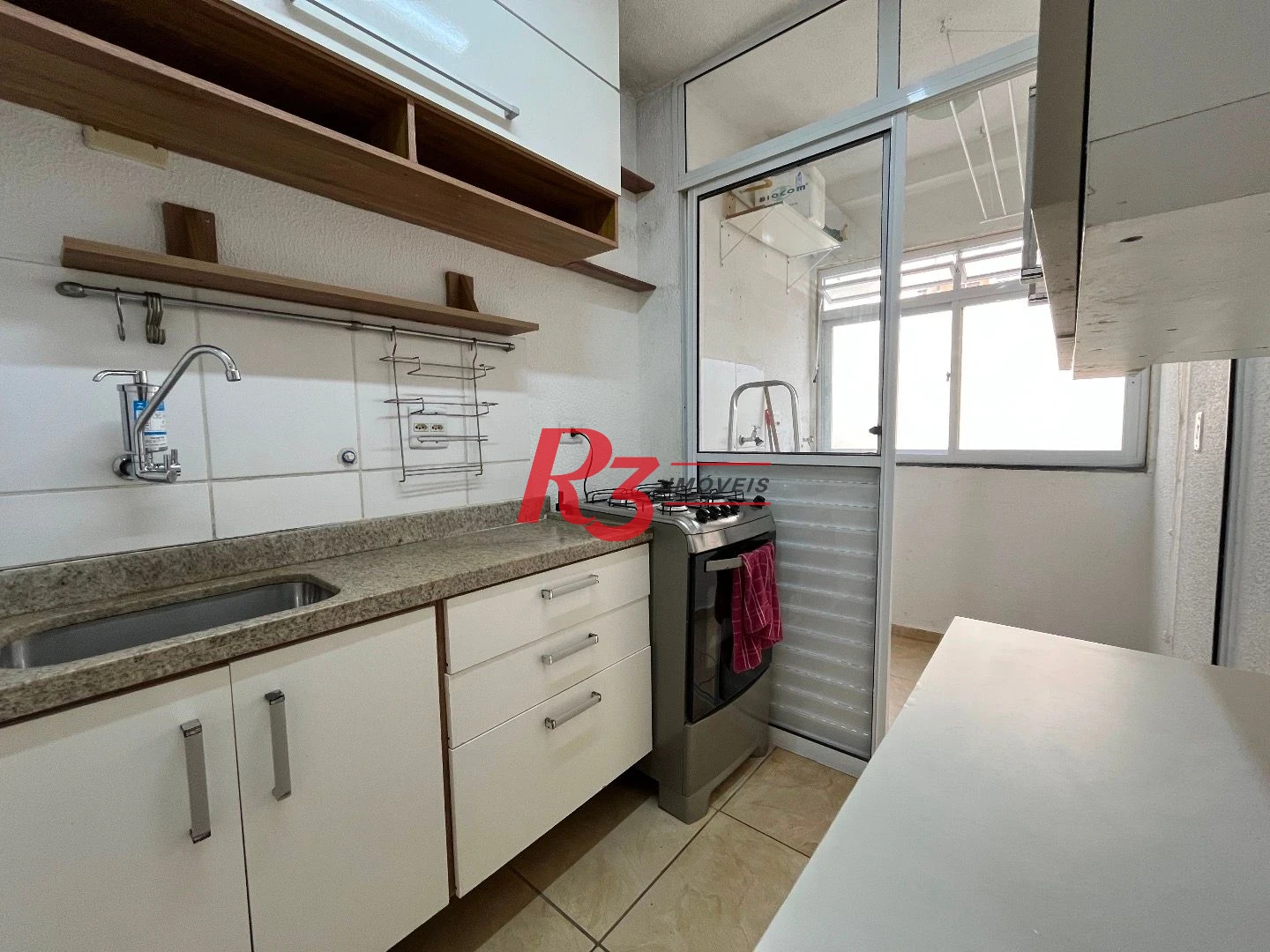 Apartamento com 2 dormitórios à venda, 58 m² por R$ 330.000,00 - Morro Nova Cintra - Santos/SP
