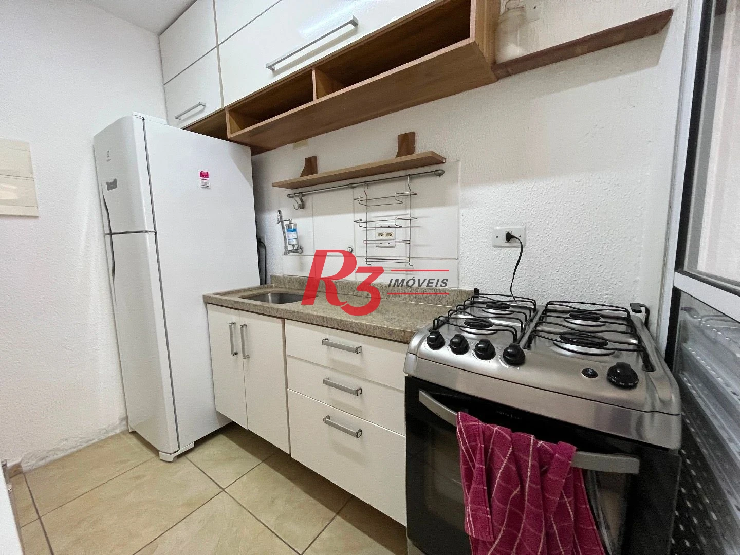 Apartamento com 2 dormitórios à venda, 58 m² por R$ 330.000,00 - Morro Nova Cintra - Santos/SP