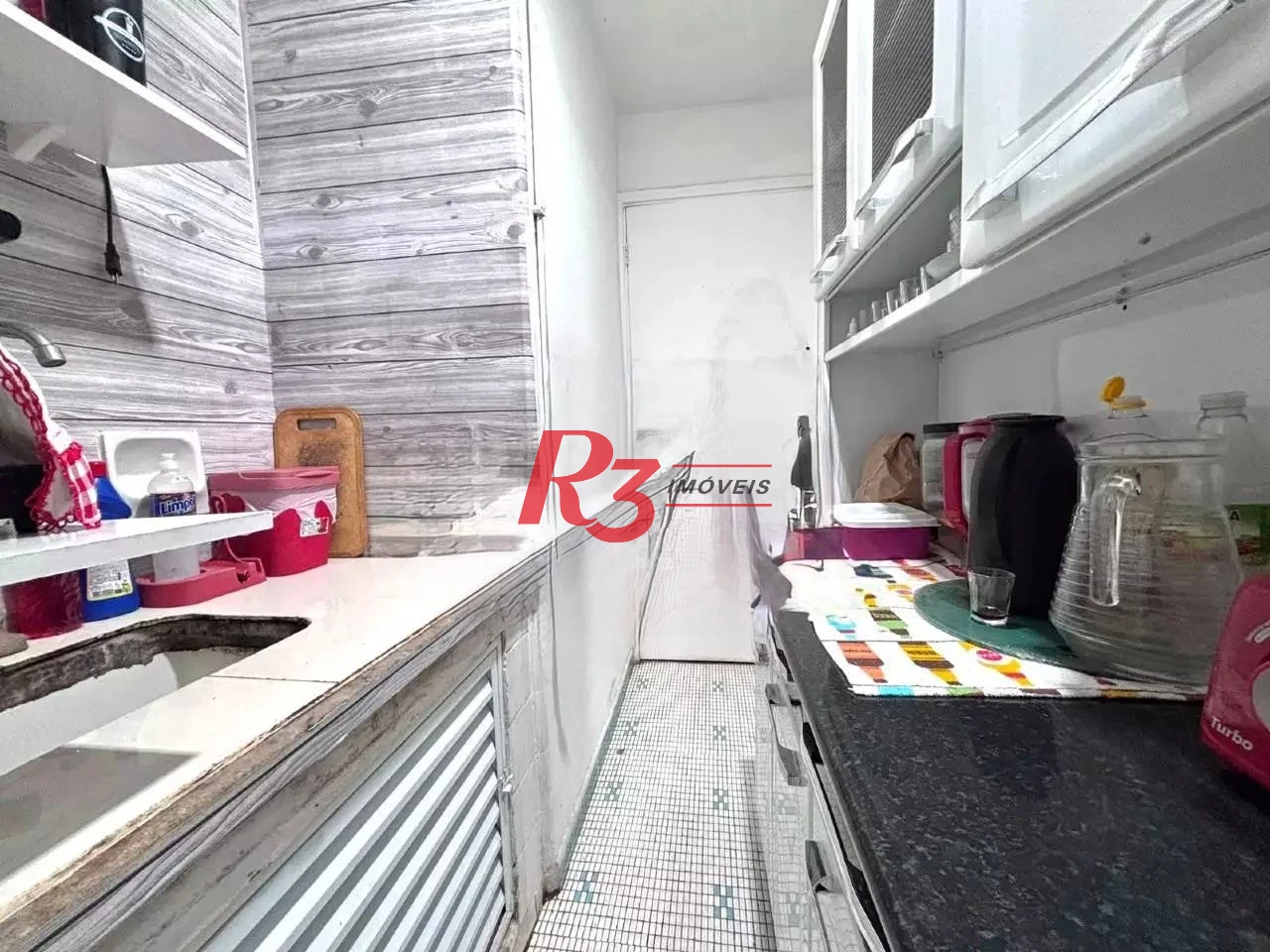 Kitnet com 1 dormitório à venda, 30 m² por R$ 300.000,00 - Aparecida - Santos/SP