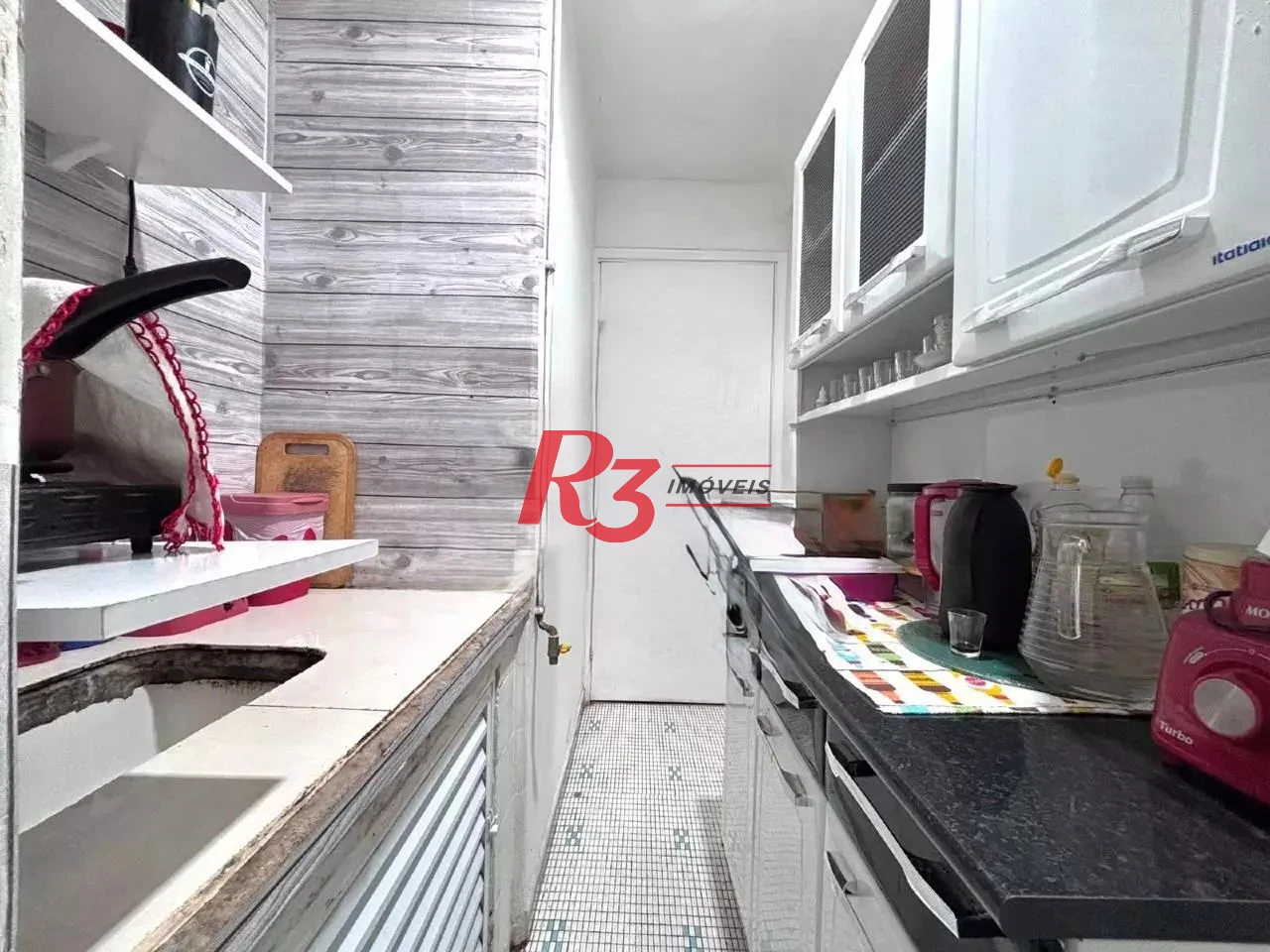 Kitnet com 1 dormitório à venda, 30 m² por R$ 300.000,00 - Aparecida - Santos/SP