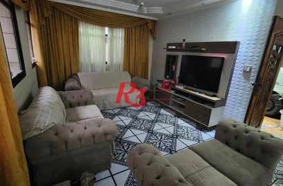 Casa triplex com 4 dormitórios à venda, 320 m² por R$ 880.000 - Bom Retiro - Santos/SP
