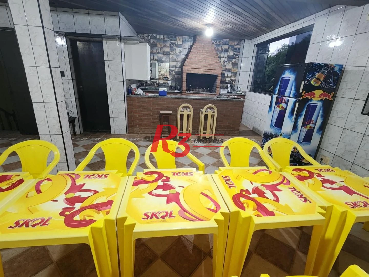 Casa triplex com 4 dormitórios à venda, 320 m² por R$ 880.000 - Bom Retiro - Santos/SP