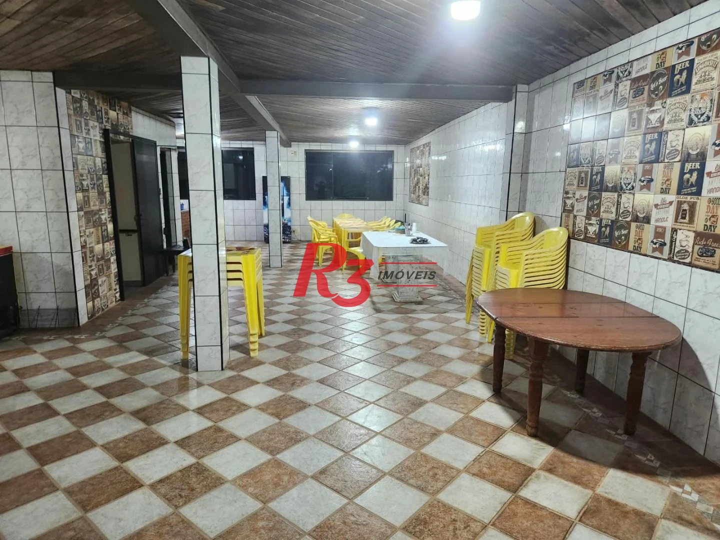 Casa triplex com 4 dormitórios à venda, 320 m² por R$ 880.000 - Bom Retiro - Santos/SP