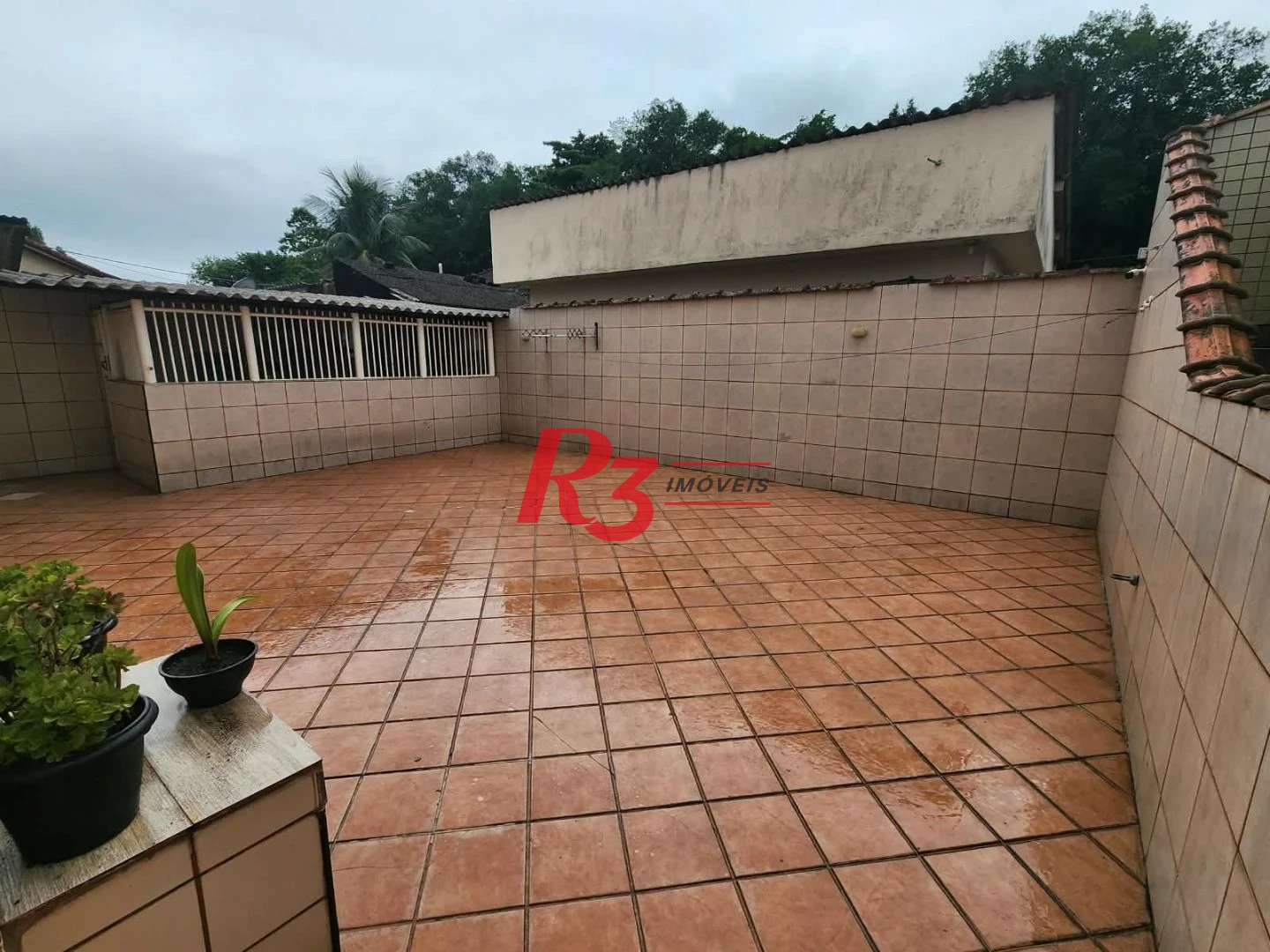 Casa triplex com 4 dormitórios à venda, 320 m² por R$ 880.000 - Bom Retiro - Santos/SP