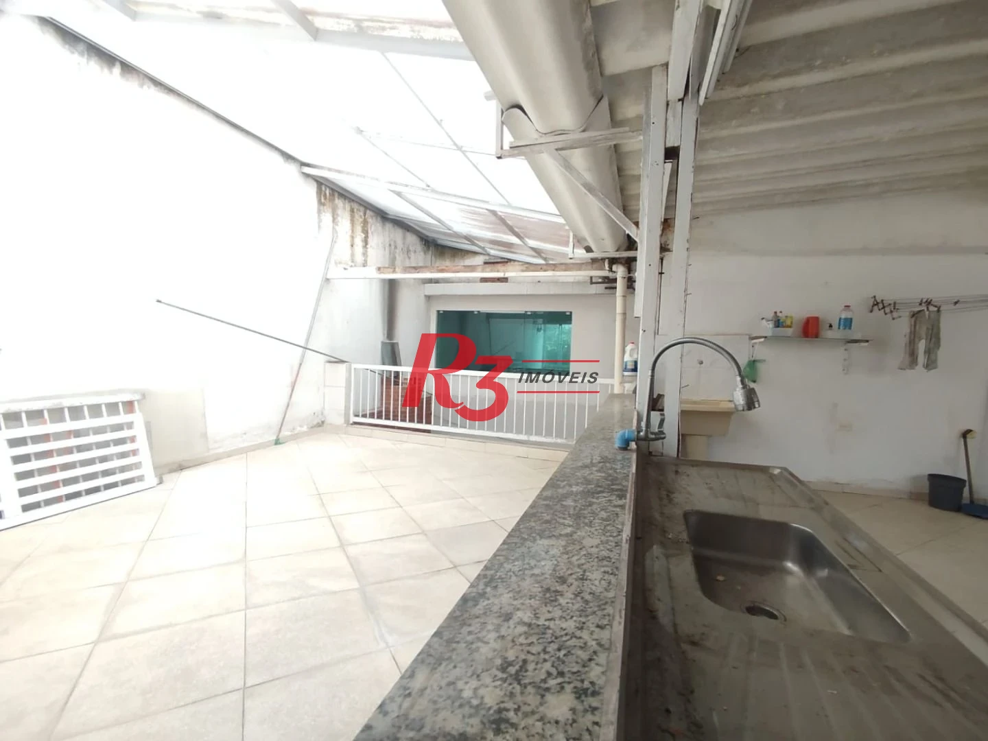 Casa com 4 dormitórios à venda, 700 m² por R$ 2.800.000,00 - Embaré - Santos/SP