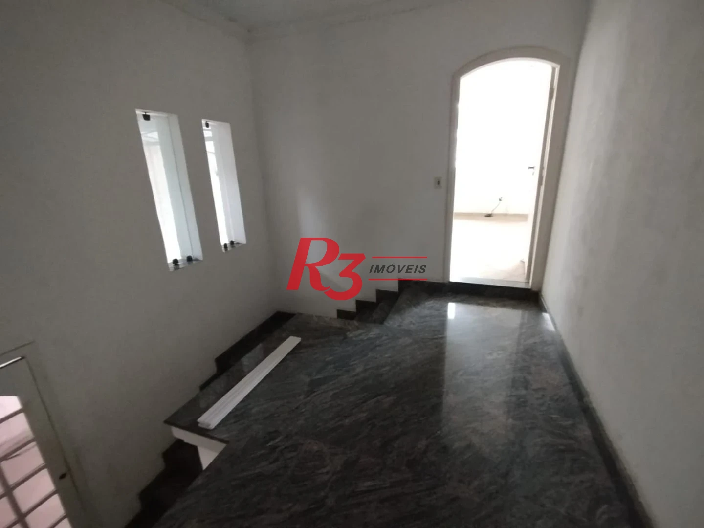 Casa com 4 dormitórios à venda, 700 m² por R$ 2.800.000,00 - Embaré - Santos/SP