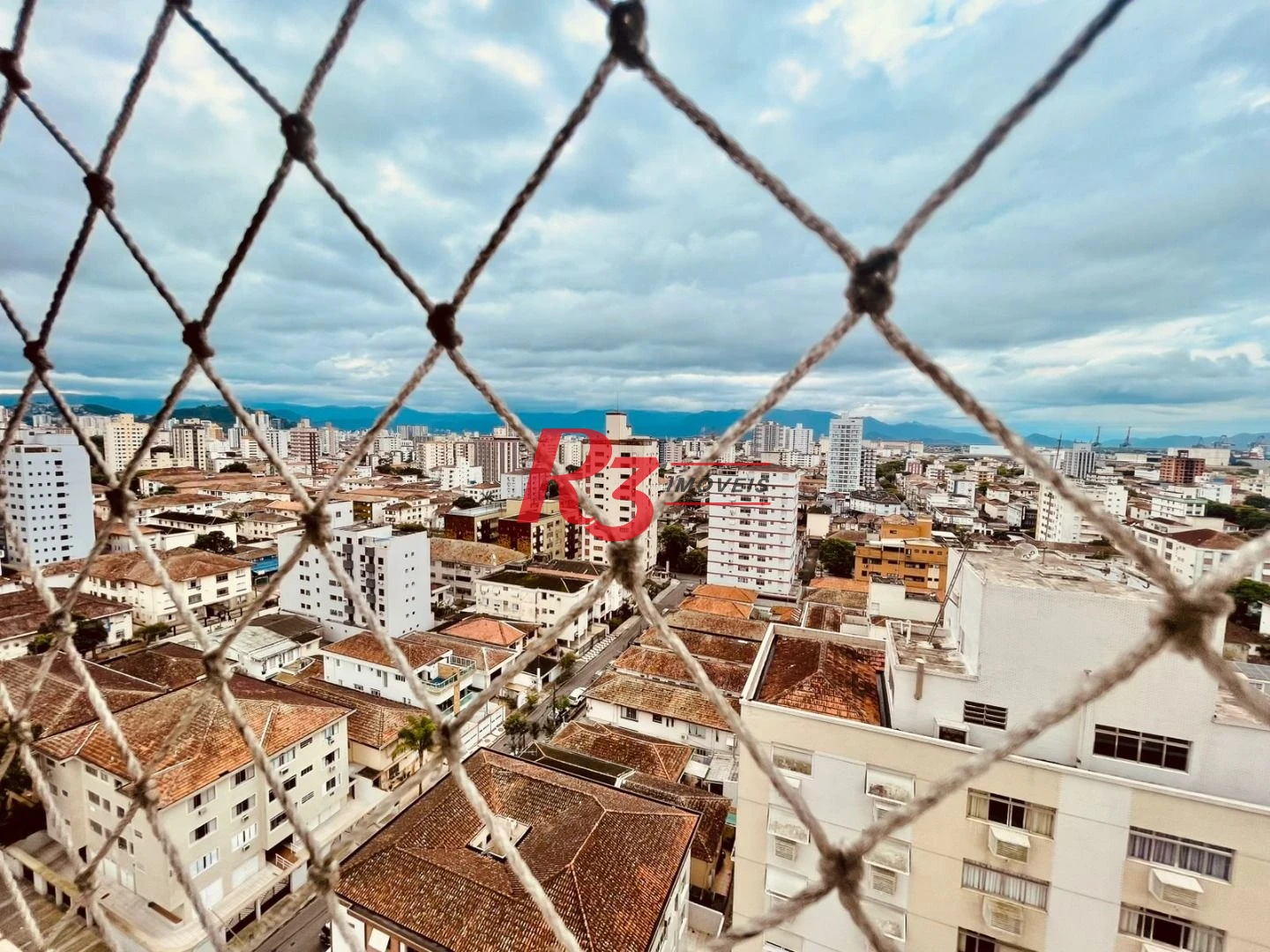 Apartamento com 2 dormitórios à venda, 84 m² por R$ 1.050.000,00 - Embaré - Santos/SP