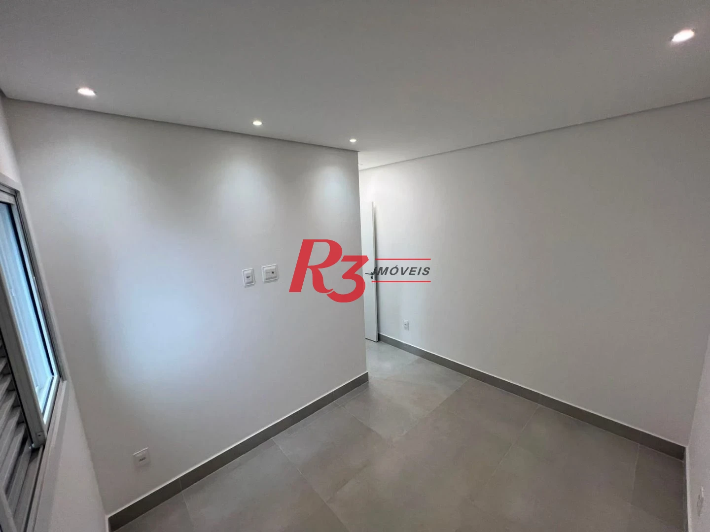Apartamento para alugar, 67 m² por R$ 4.600,02/mês - Macuco - Santos/SP
