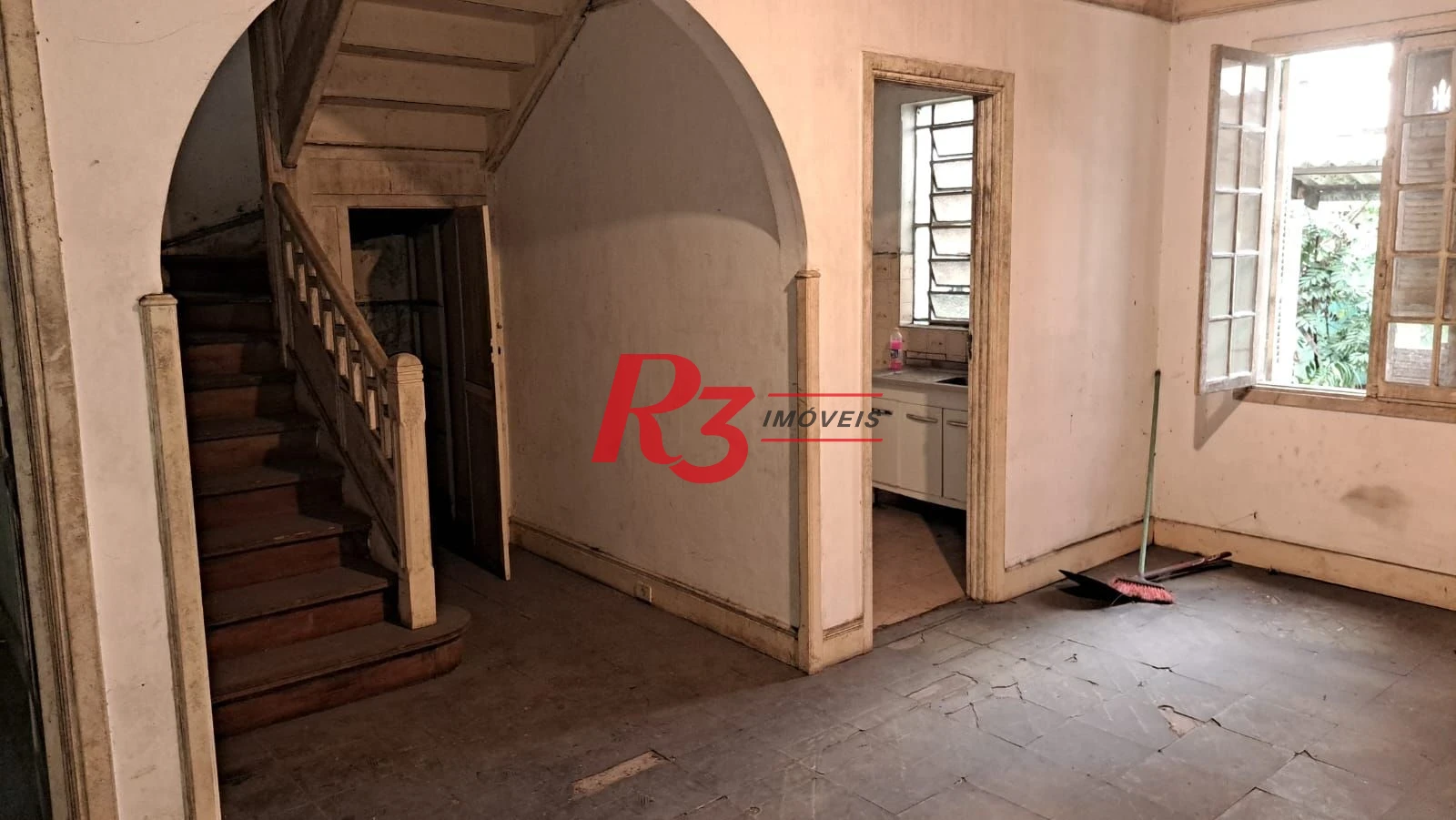 Casa com 3 dormitórios à venda, 200 m² por R$ 1.300.000,00 - Vila Belmiro - Santos/SP