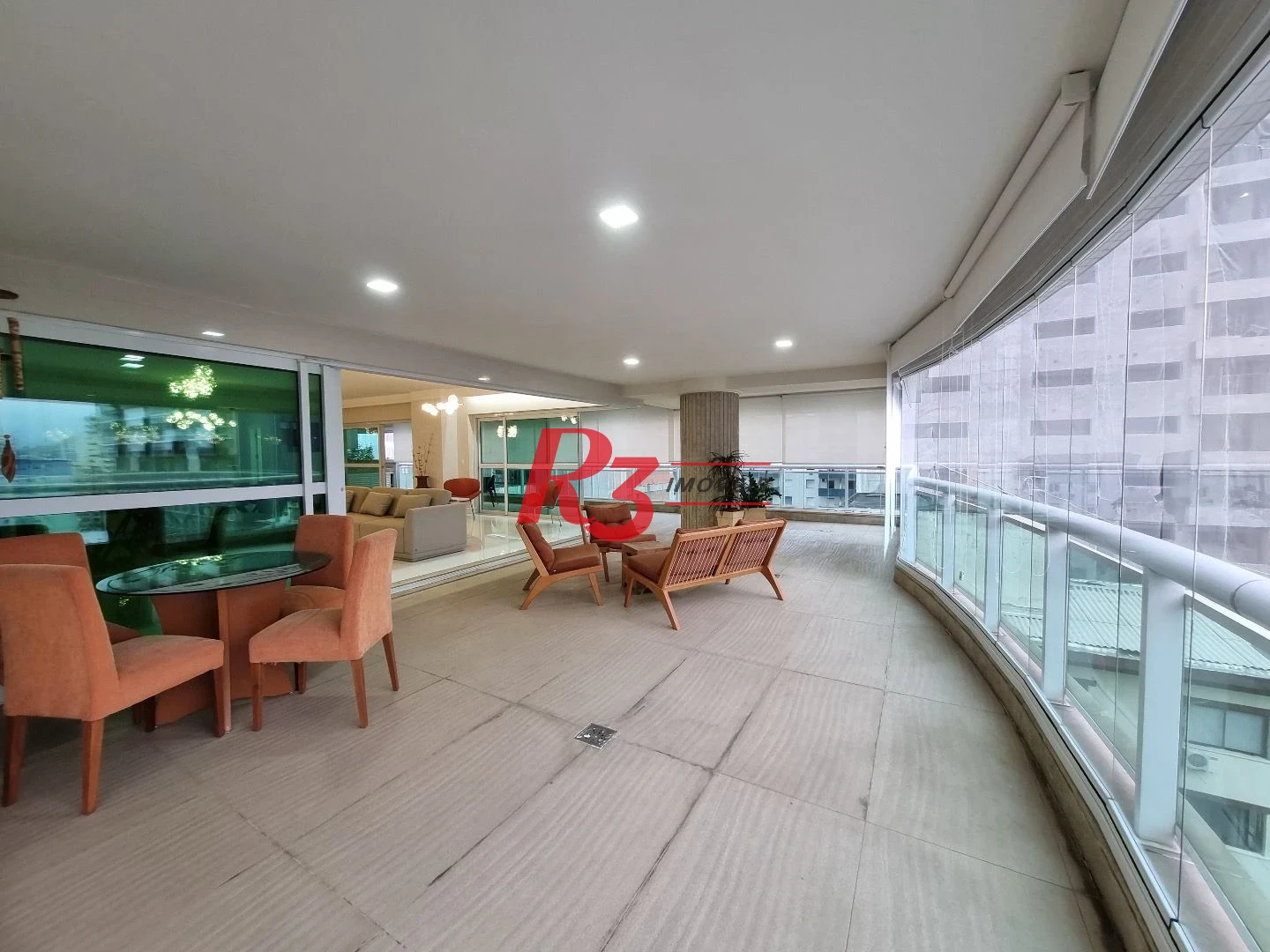 Apartamento com 4 dormitórios à venda, 360 m² por R$ 5.900.900,00 - Gonzaga - Santos/SP