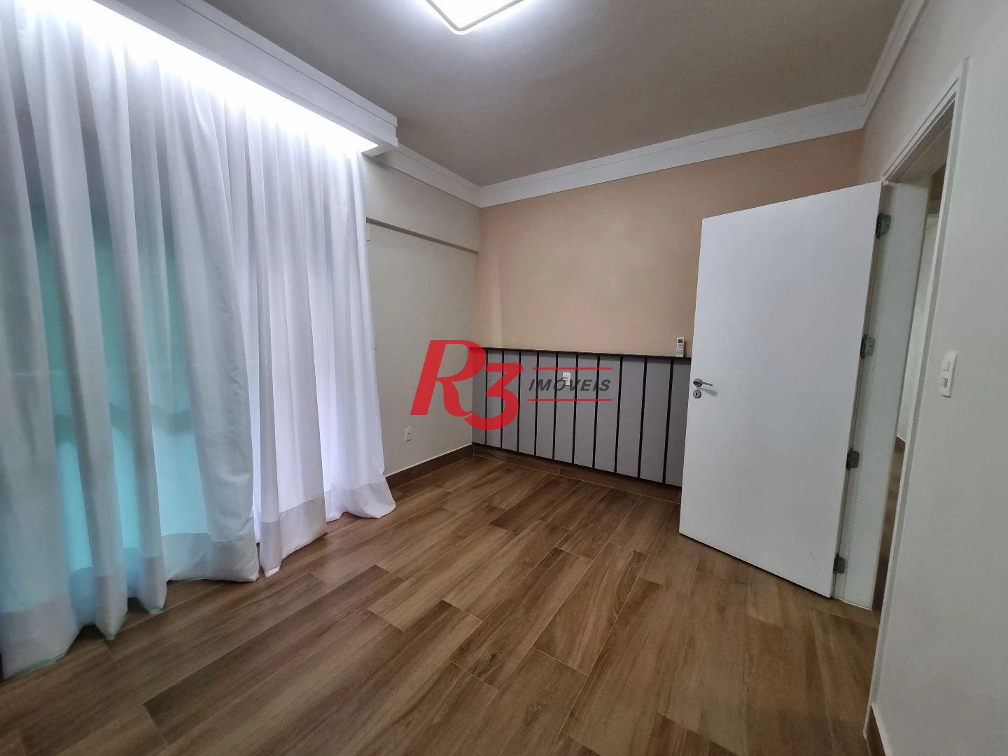 Apartamento com 4 dormitórios à venda, 360 m² por R$ 5.900.900,00 - Gonzaga - Santos/SP
