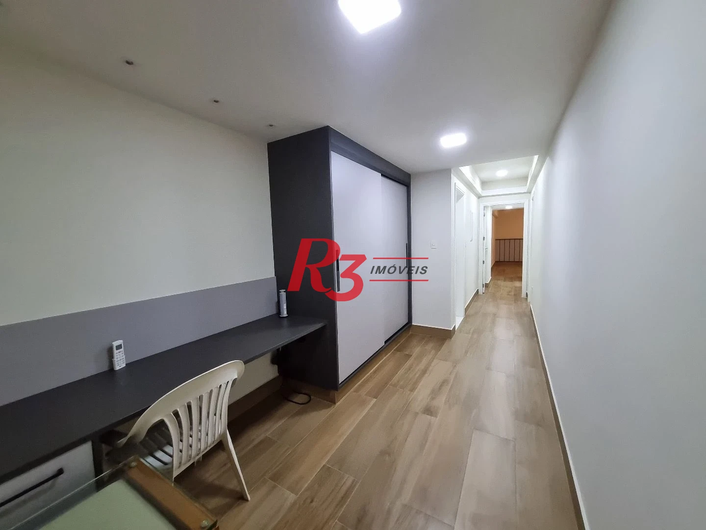 Apartamento com 4 dormitórios à venda, 360 m² por R$ 5.900.900,00 - Gonzaga - Santos/SP