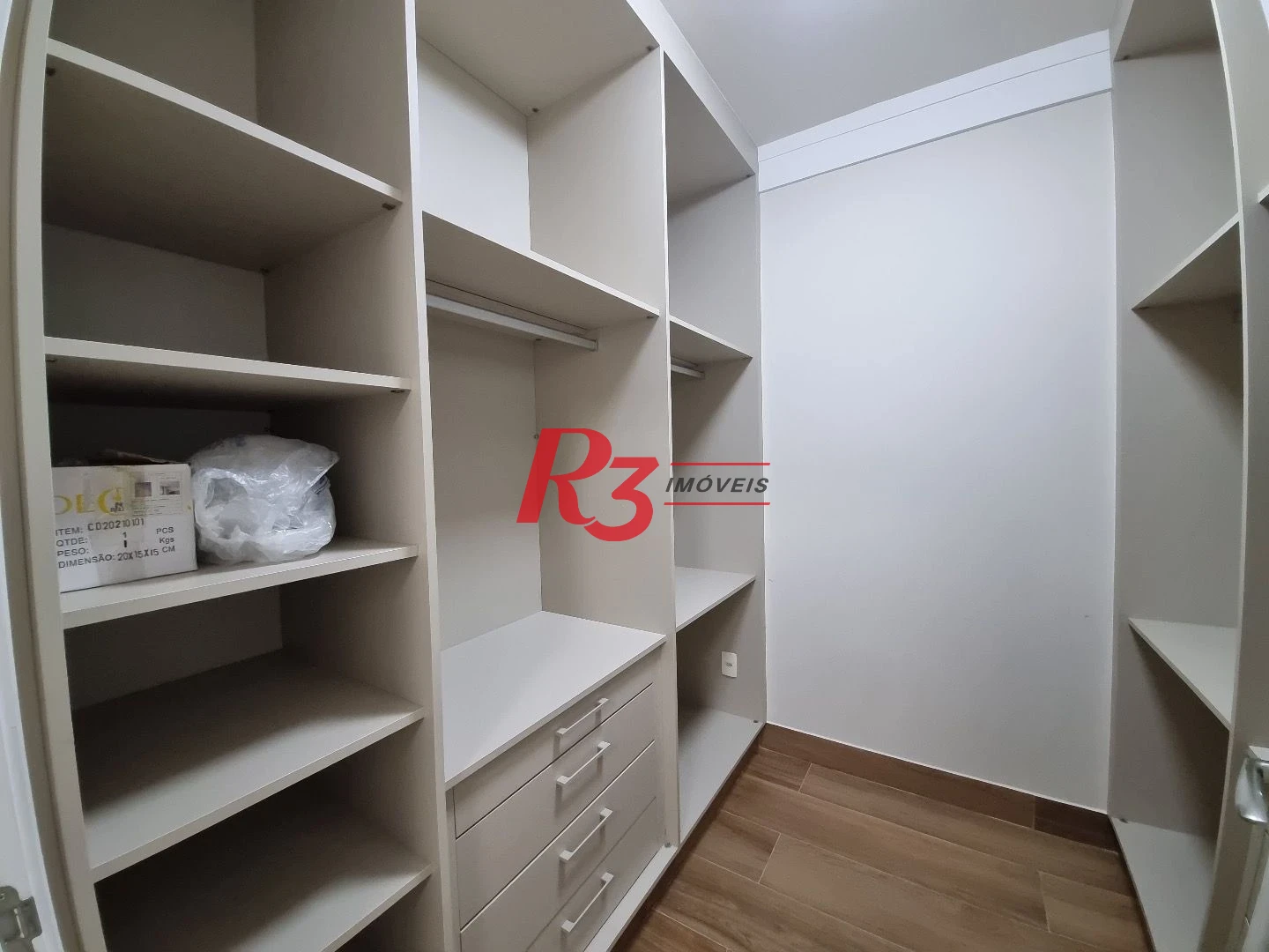 Apartamento com 4 dormitórios à venda, 360 m² por R$ 5.900.900,00 - Gonzaga - Santos/SP