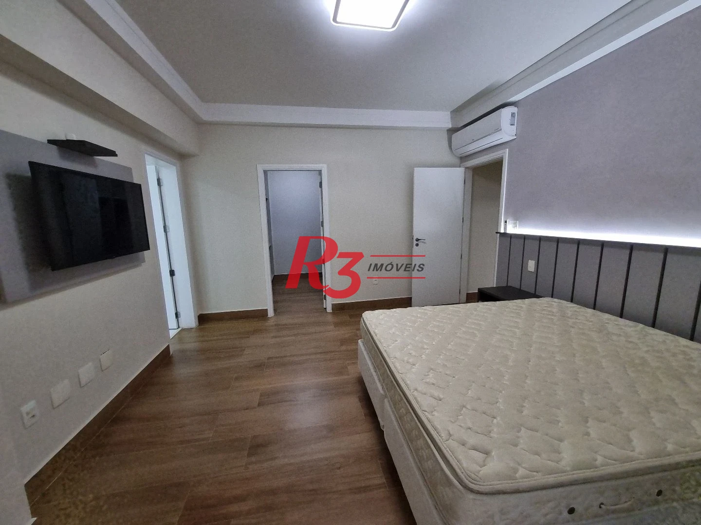 Apartamento com 4 dormitórios à venda, 360 m² por R$ 5.900.900,00 - Gonzaga - Santos/SP