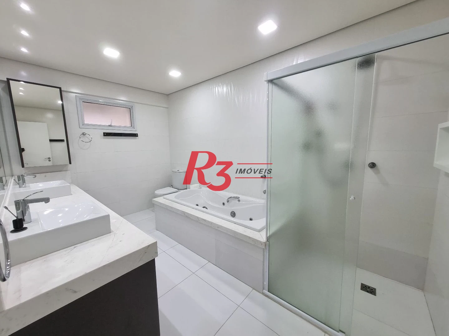 Apartamento com 4 dormitórios à venda, 360 m² por R$ 5.900.900,00 - Gonzaga - Santos/SP