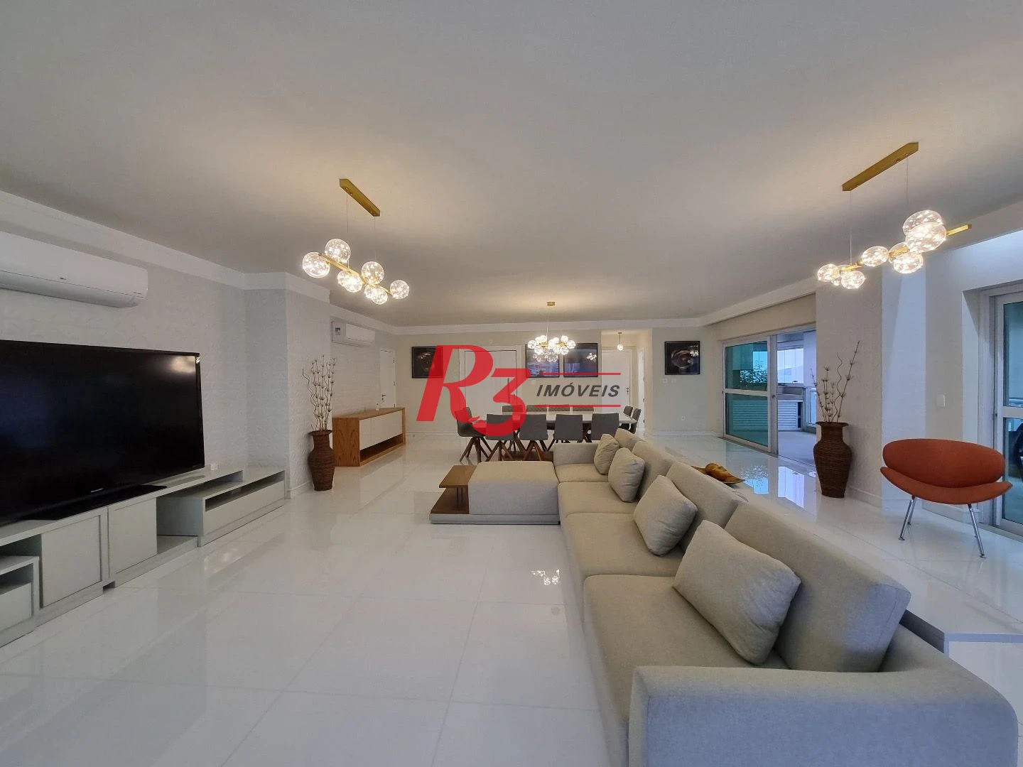 Apartamento com 4 dormitórios à venda, 360 m² por R$ 5.900.900,00 - Gonzaga - Santos/SP