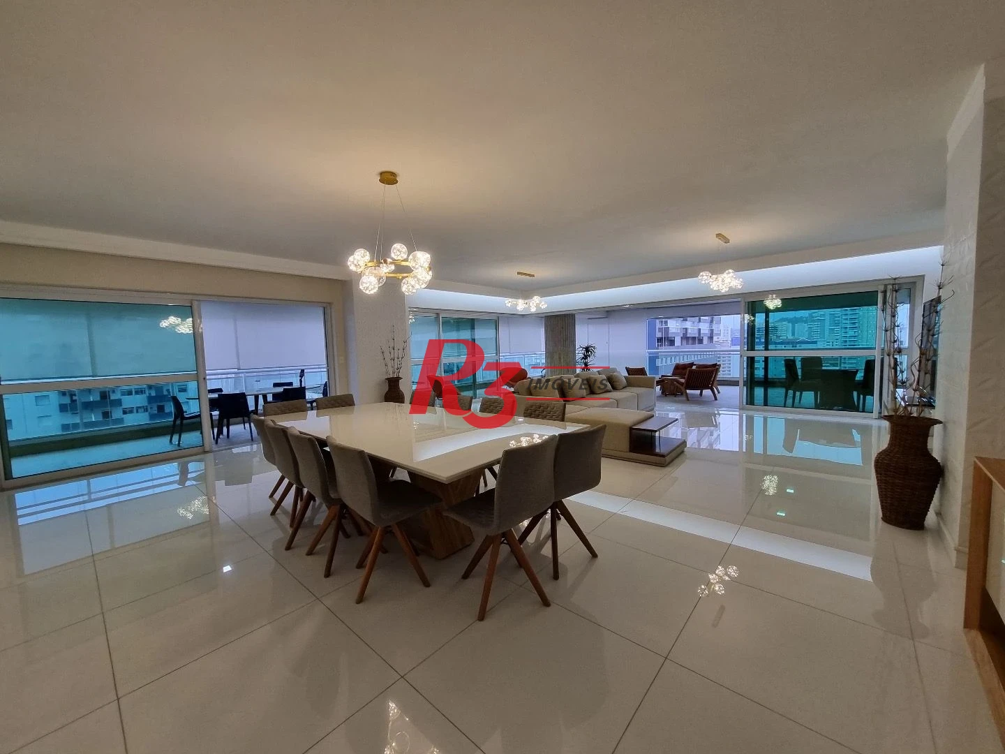 Apartamento com 4 dormitórios à venda, 360 m² por R$ 5.900.900,00 - Gonzaga - Santos/SP